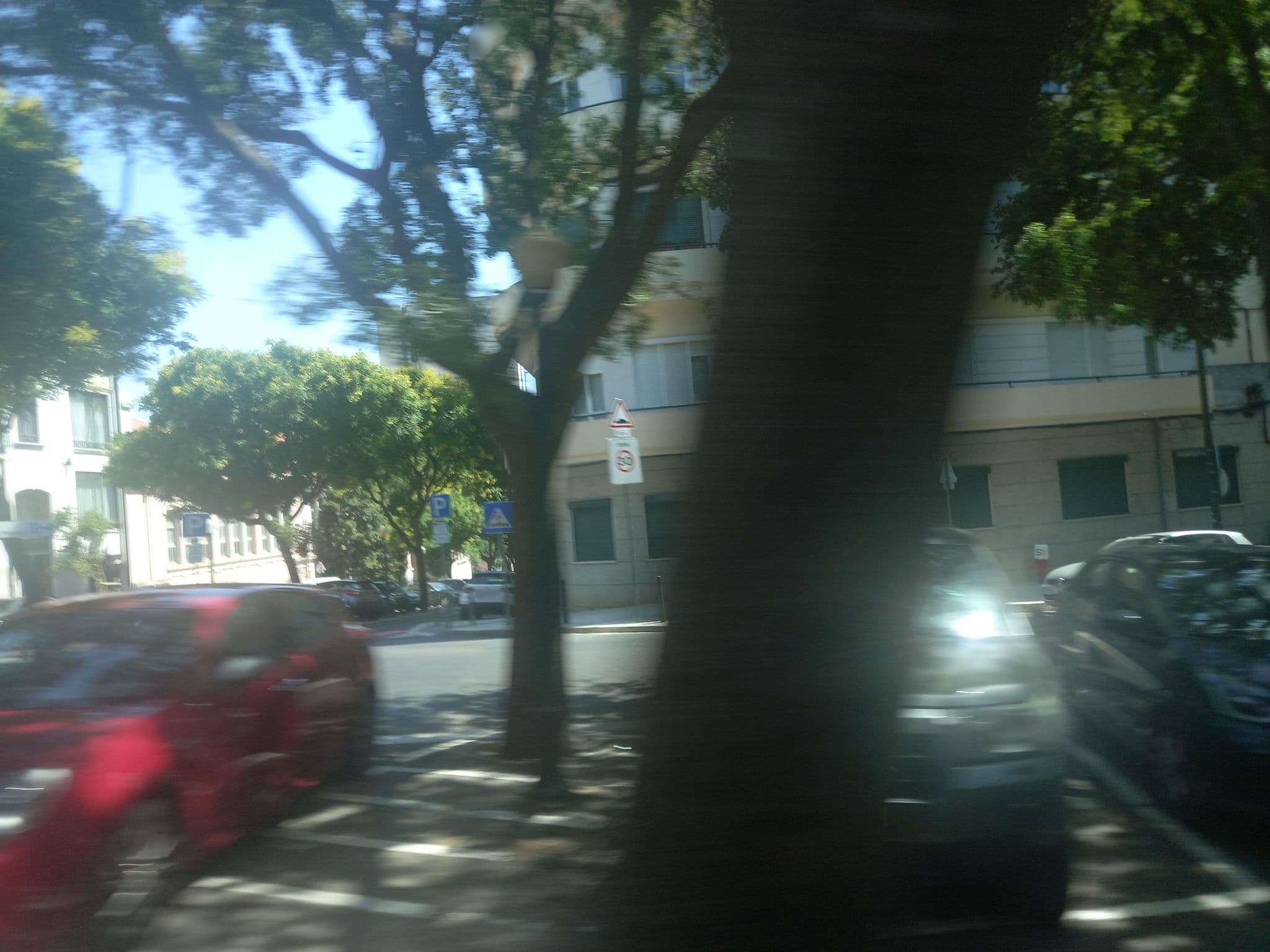 Street view near Casa Fortunato, Lisbon — © danielagos12 (CC BY-SA · Mapillary)