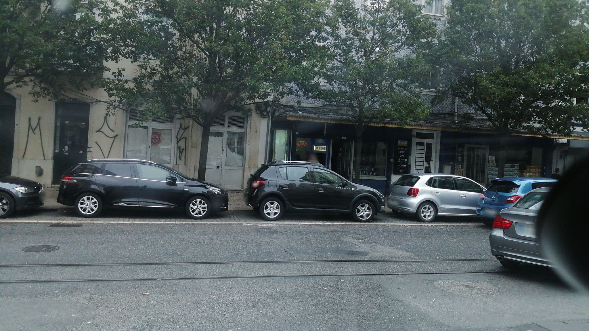 Street view near Mansurali & Sansudin, São Jorge de Arroios — © kanimanbo (CC BY-SA · Mapillary)