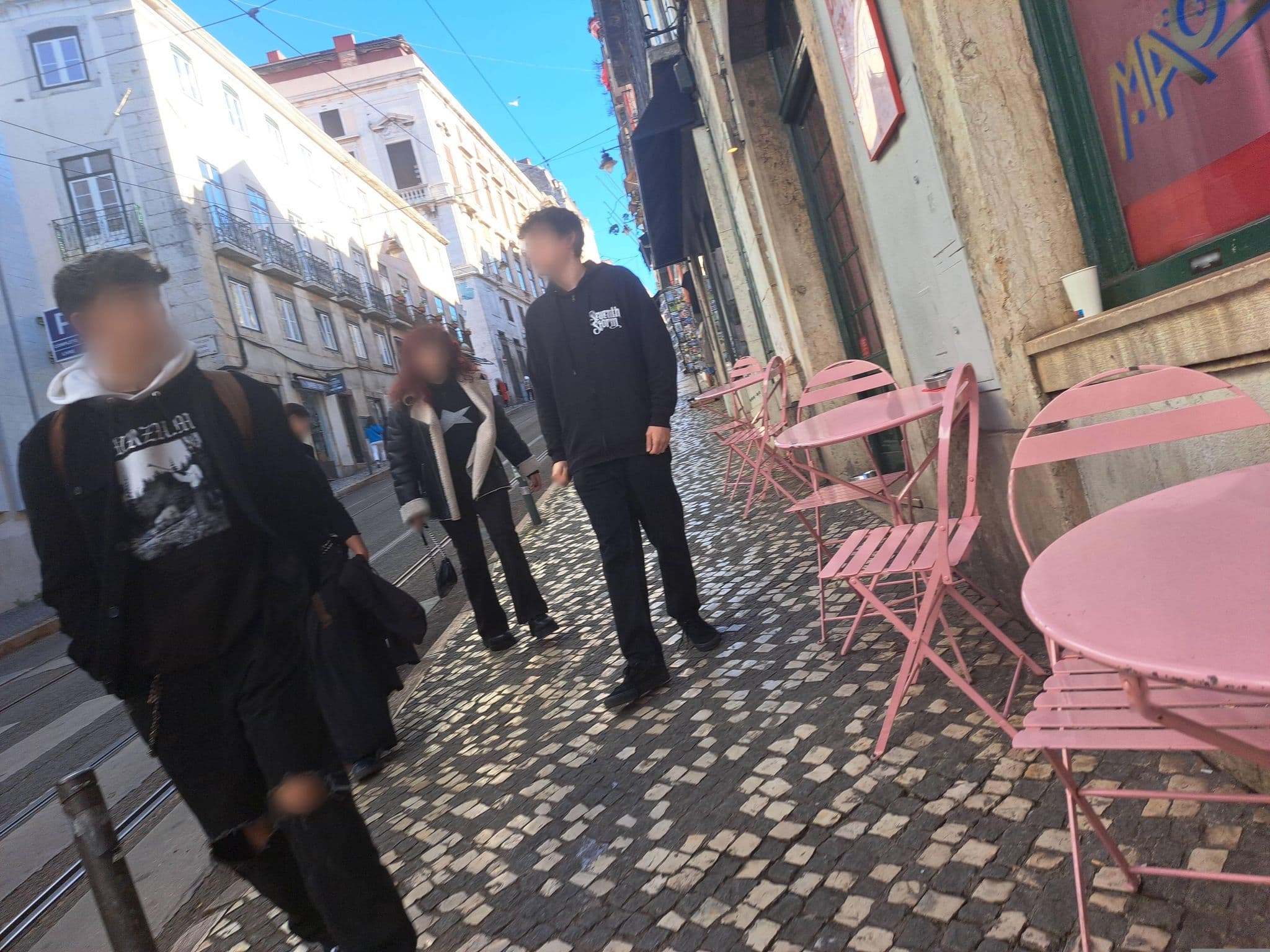Street view near Happy Reception Bairro Alto, Bairro Alto — © beer119 (CC BY-SA · Mapillary)