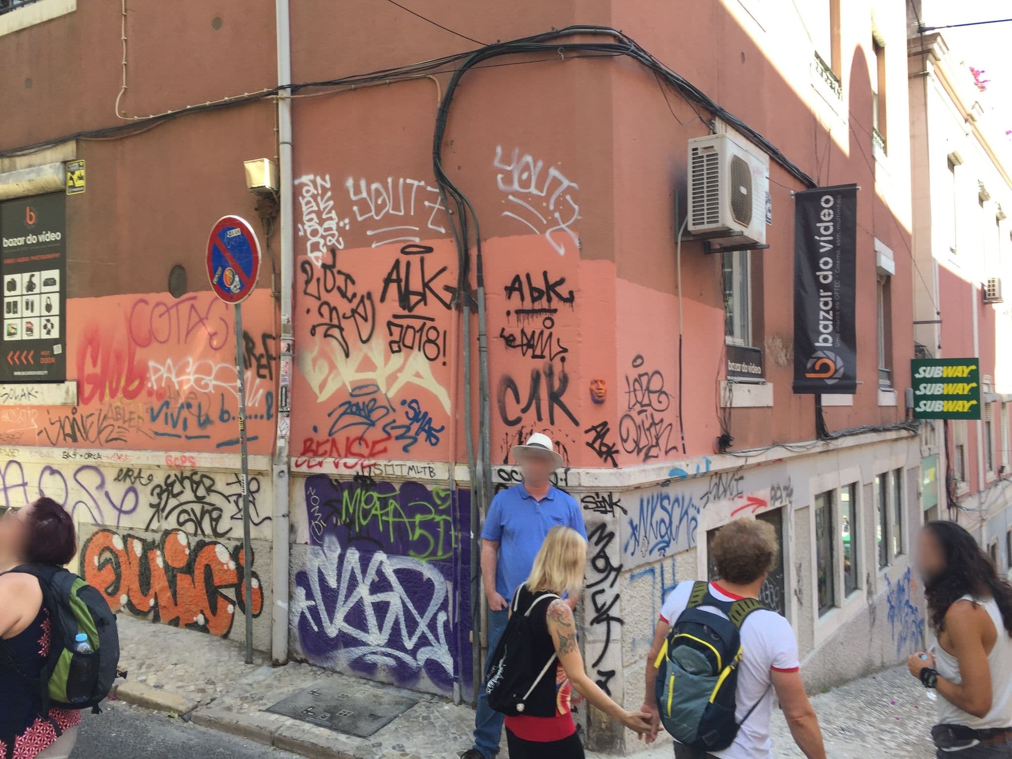 Street view near Residencial Confiança - Explorações Hoteleiras, São Mamede — © ptmap (CC BY-SA · Mapillary)