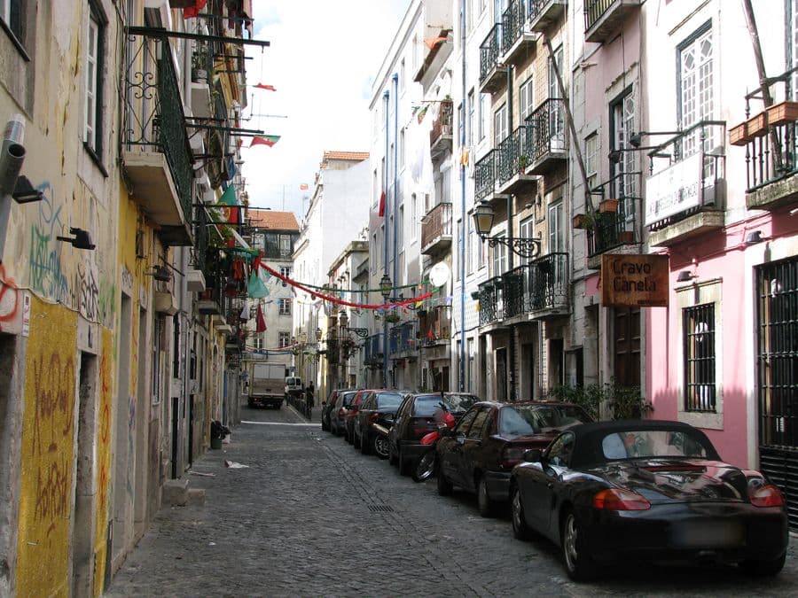 Street view near Sweet Inn Garett Stylish, Bairro Alto — © barragon (CC BY-SA · Mapillary)