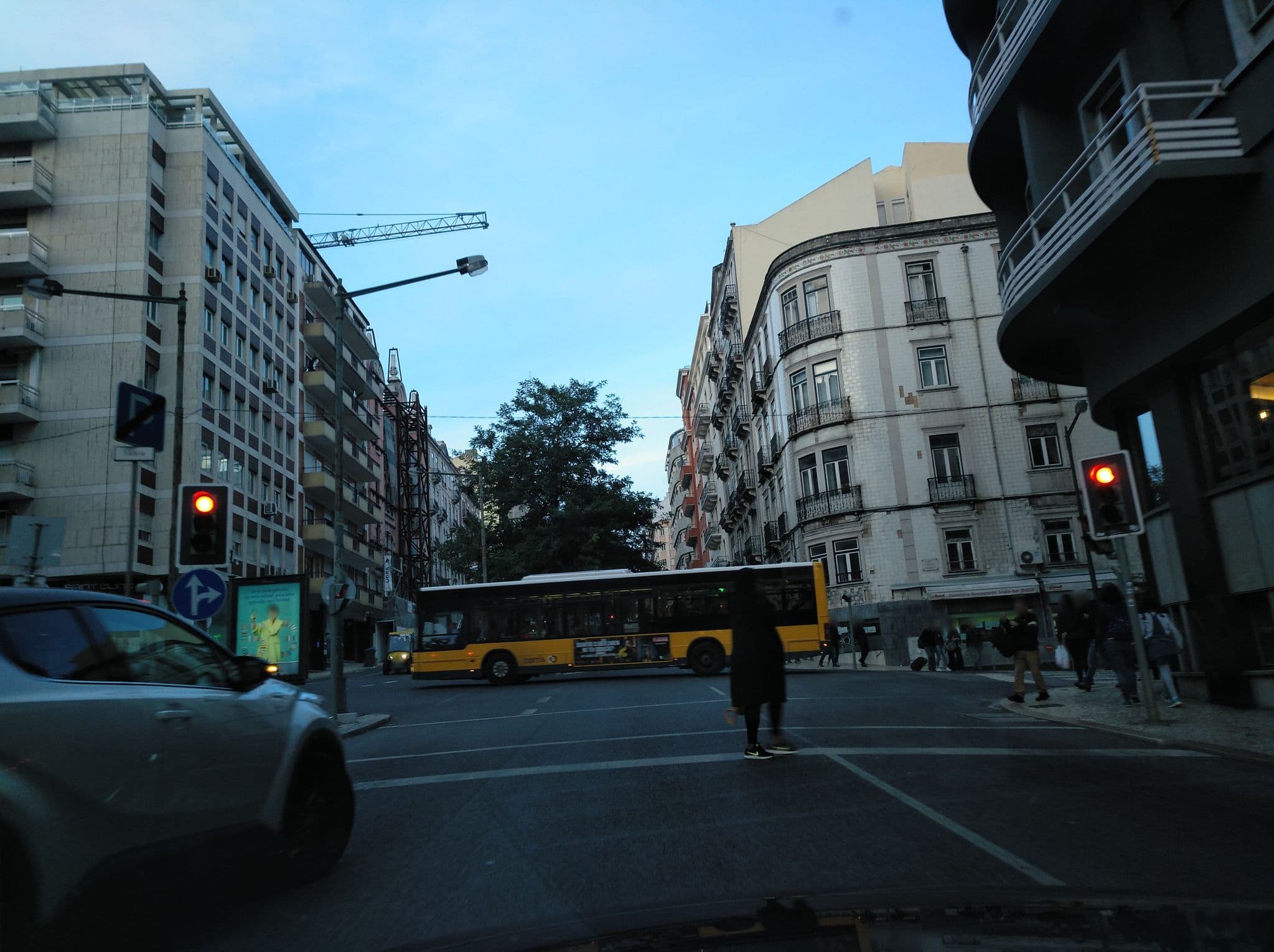 Street view near Hotel Embaixador, Lisbon — © filohipo (CC BY-SA · Mapillary)