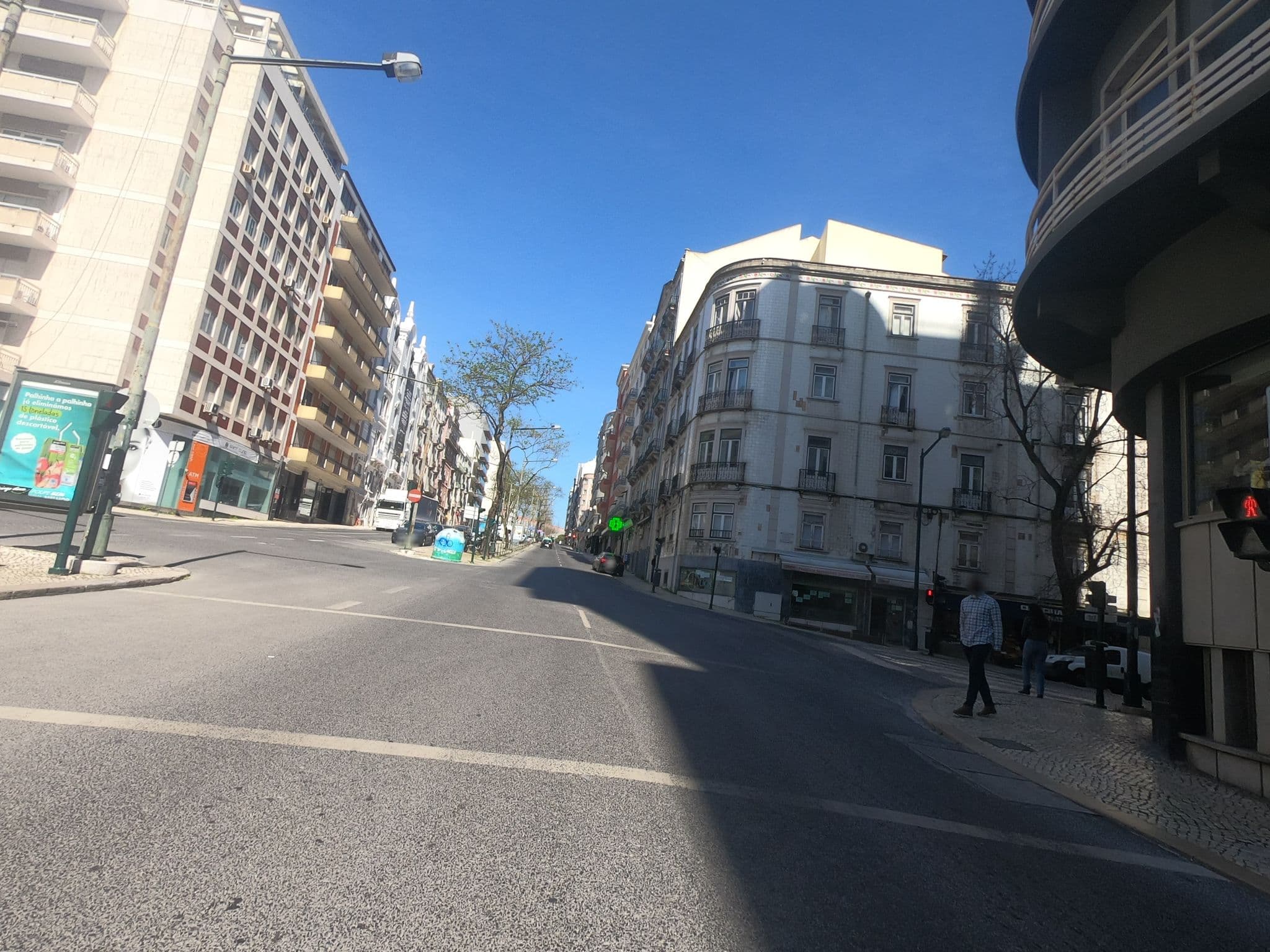 Street view near Estoril Hotel - Sociedad Exploração de Hoteis, Lisbon — © filohipo (CC BY-SA · Mapillary)