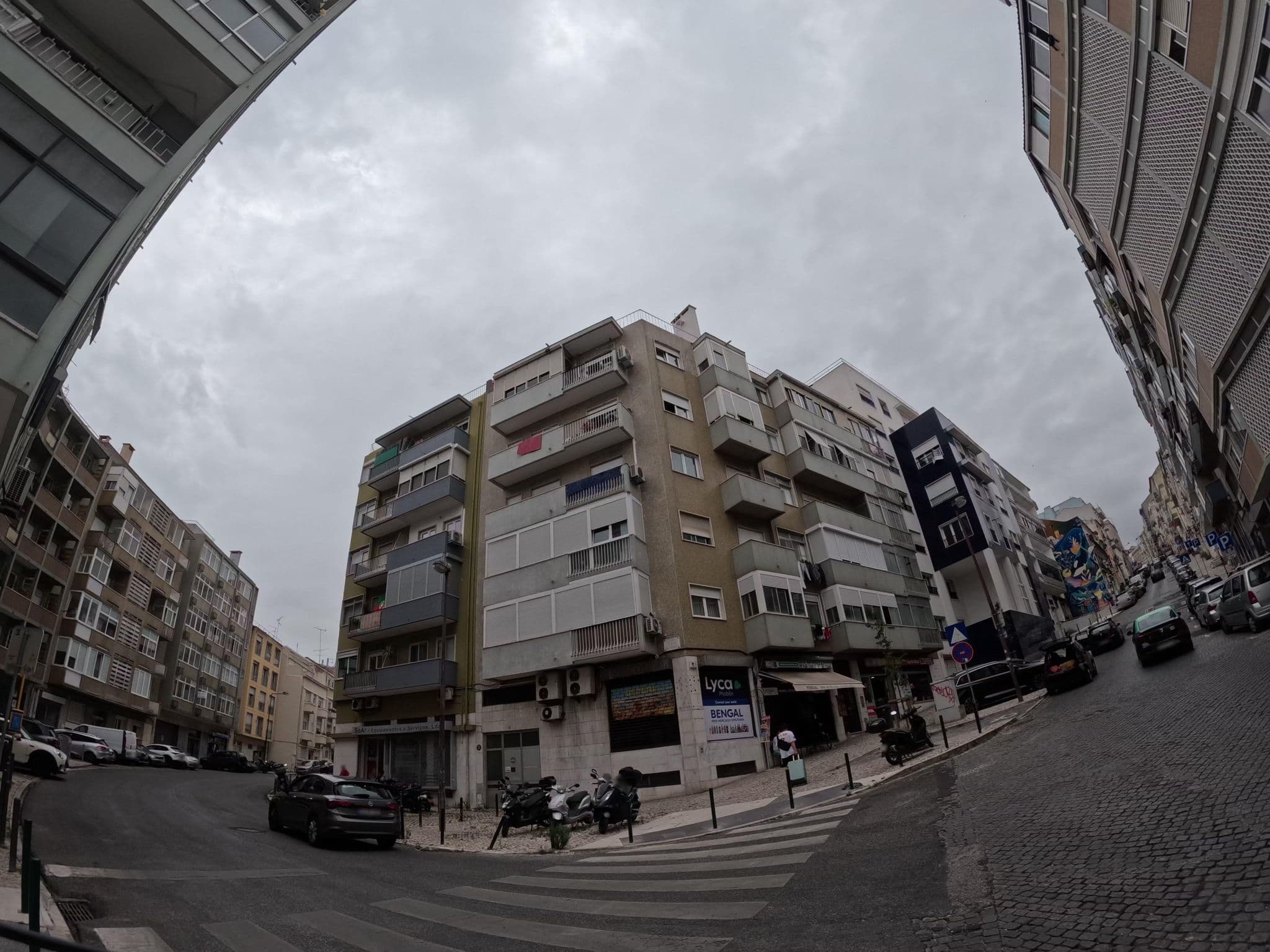 Street view near The Bleu Lisbon Flat, Graça — © claudiop (CC BY-SA · Mapillary)