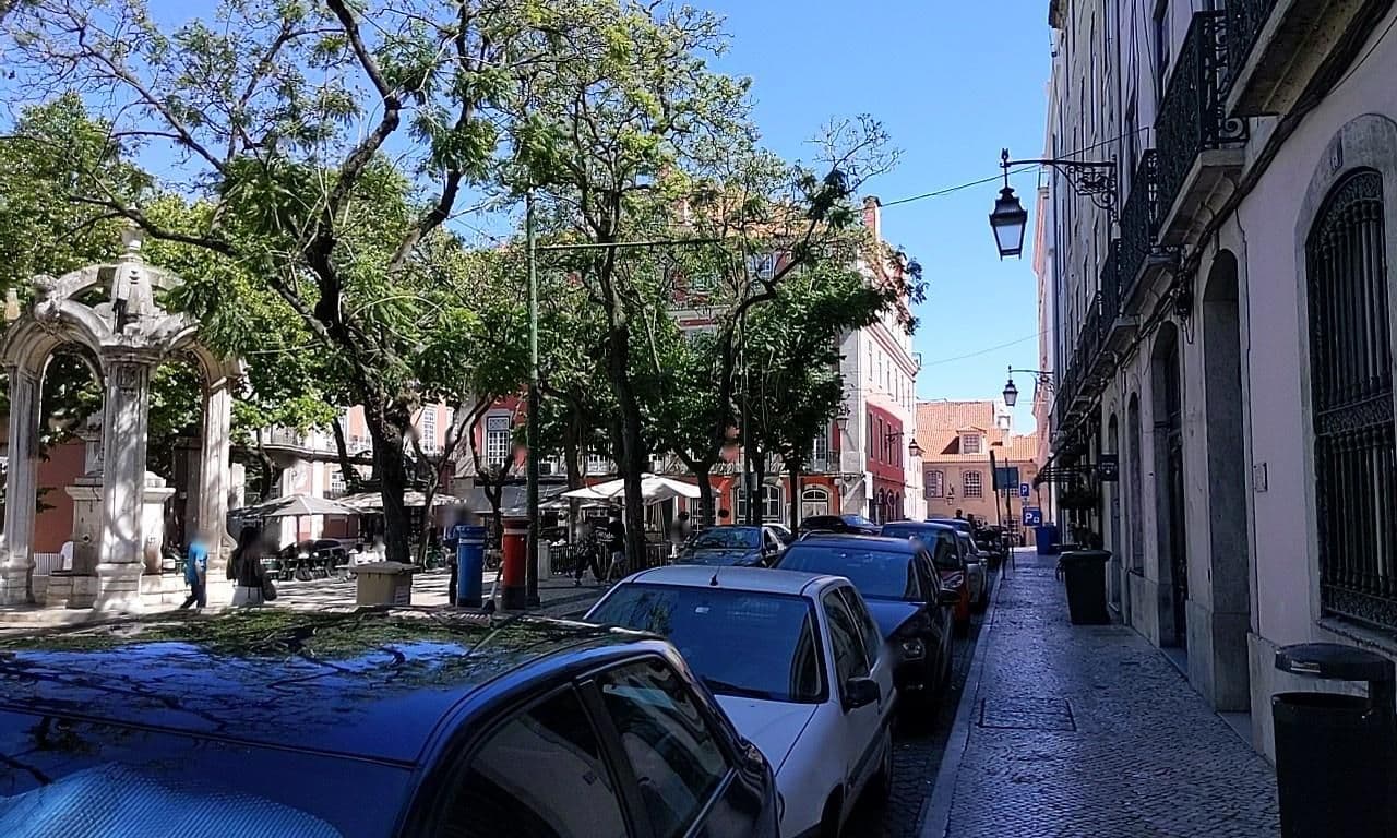 Street view near The Pessoa, São Mamede — © matteotaiana (CC BY-SA · Mapillary)