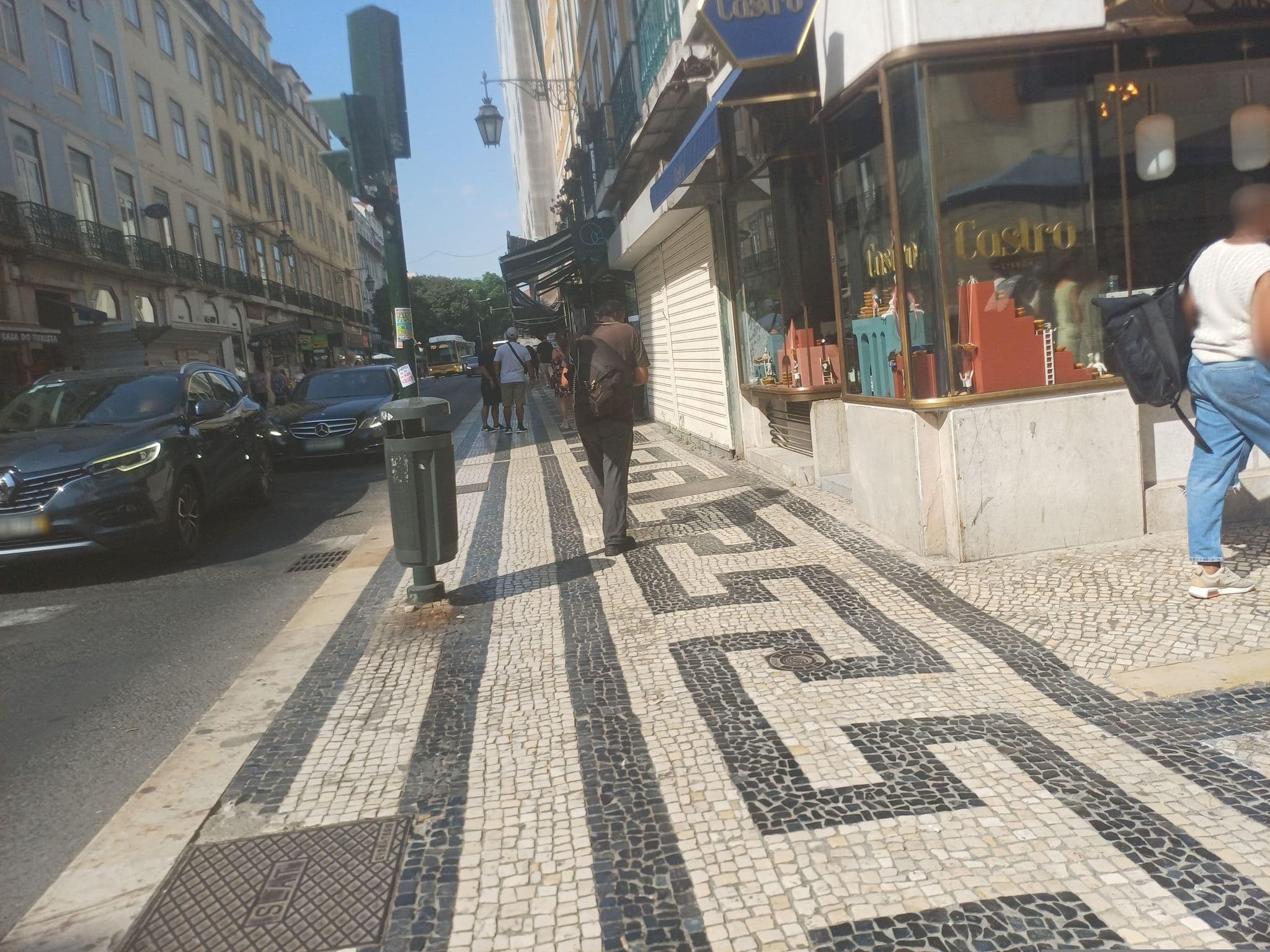 Street view near Tempo FLH Hotel Lisbon, Baixa — © beer119 (CC BY-SA · Mapillary)