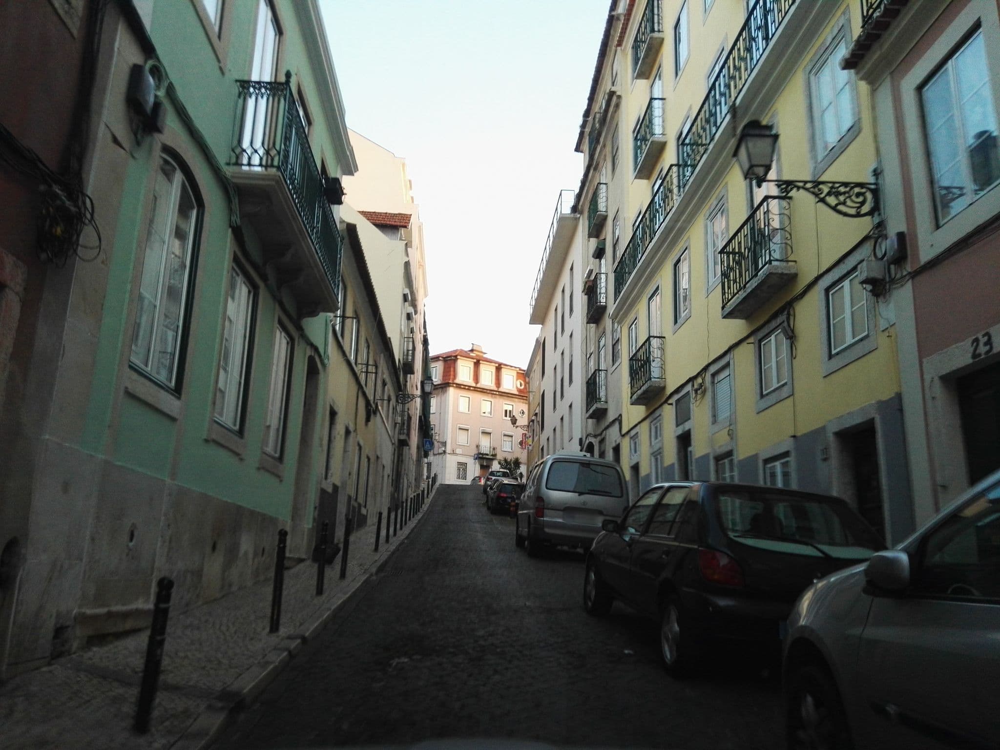 Street view near Flores1876 Rooftop, Principe Real — © filipegraciosa (CC BY-SA · Mapillary)