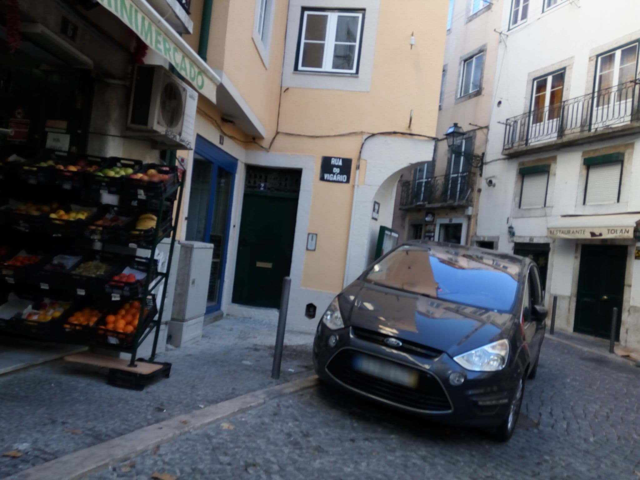 Street view near New Downtown Alfama, Alfama — © mapfool (CC BY-SA · Mapillary)