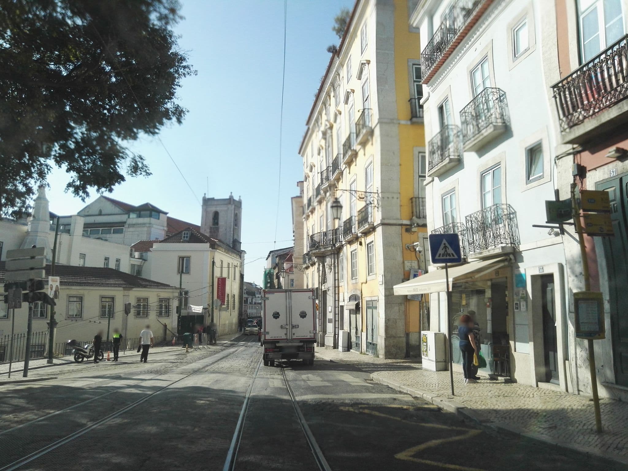 Street view near Ba Hostel, São Mamede — © filipegraciosa (CC BY-SA · Mapillary)