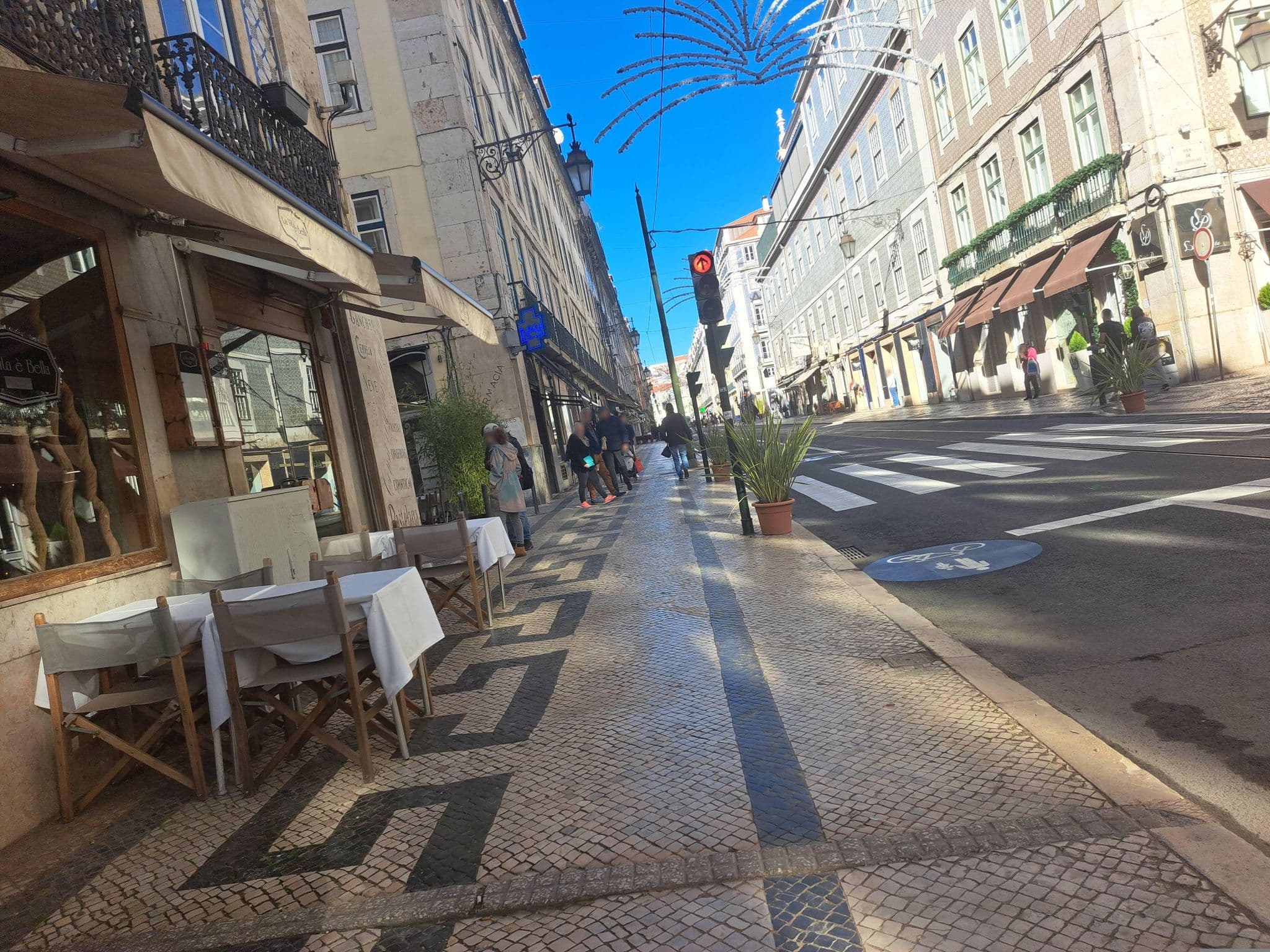 Street view near costta rooms, Baixa — © beer119 (CC BY-SA · Mapillary)