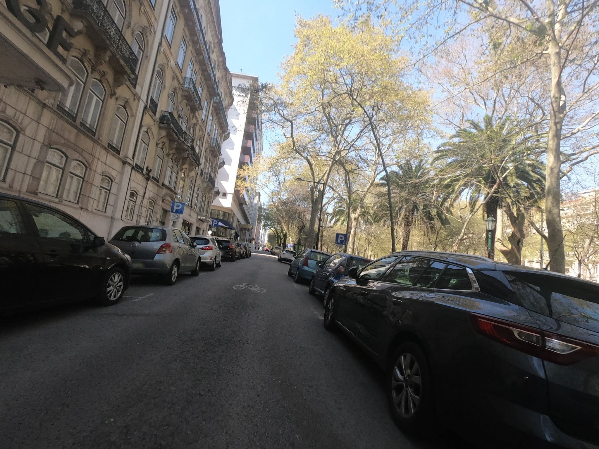 Street view near Alquileres Vacacionales Luxury Suites Liberdade and Lofts Liberdade, Principe Real — © filohipo (CC BY-SA · Mapillary)