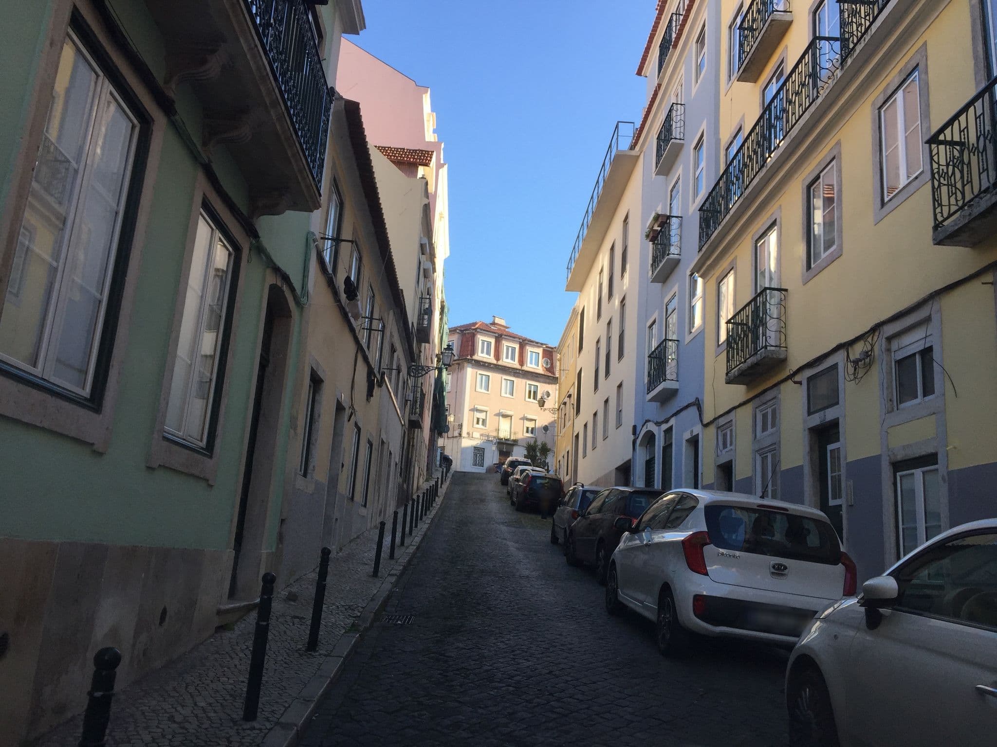 Street view near Loving Lisbon Flores, Principe Real — © ptmap (CC BY-SA · Mapillary)