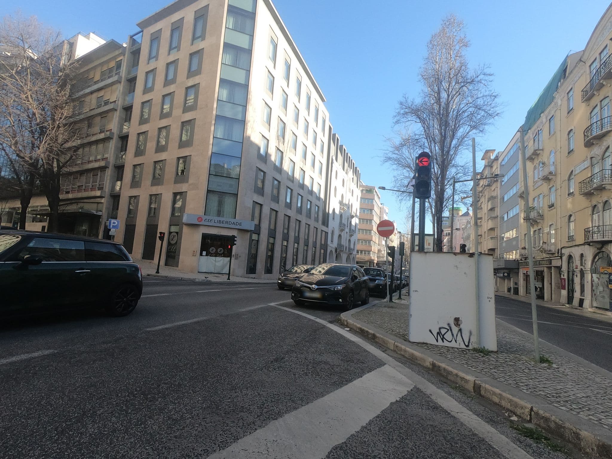 Street view near Tagus Home, Lisbon — © filohipo (CC BY-SA · Mapillary)