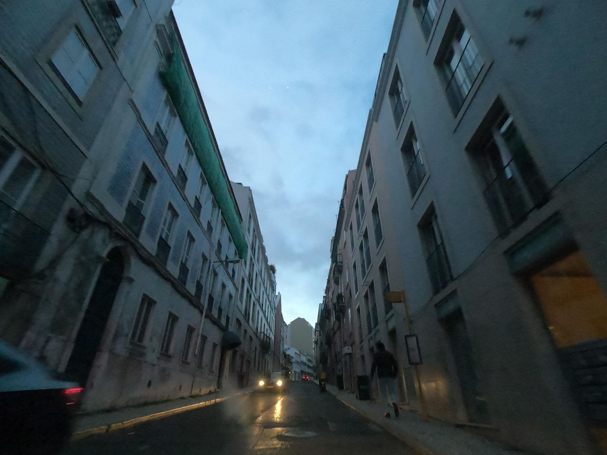 Street view near Pensão Madeira, Principe Real — © filohipo (CC BY-SA · Mapillary)