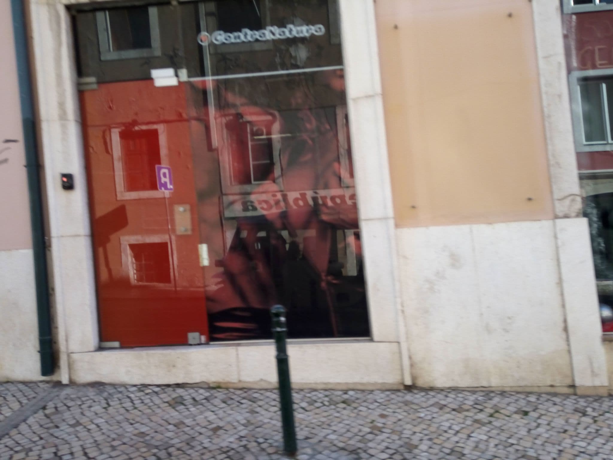 Street view near Chiado Arty Flats, São Mamede — © mapfool (CC BY-SA · Mapillary)