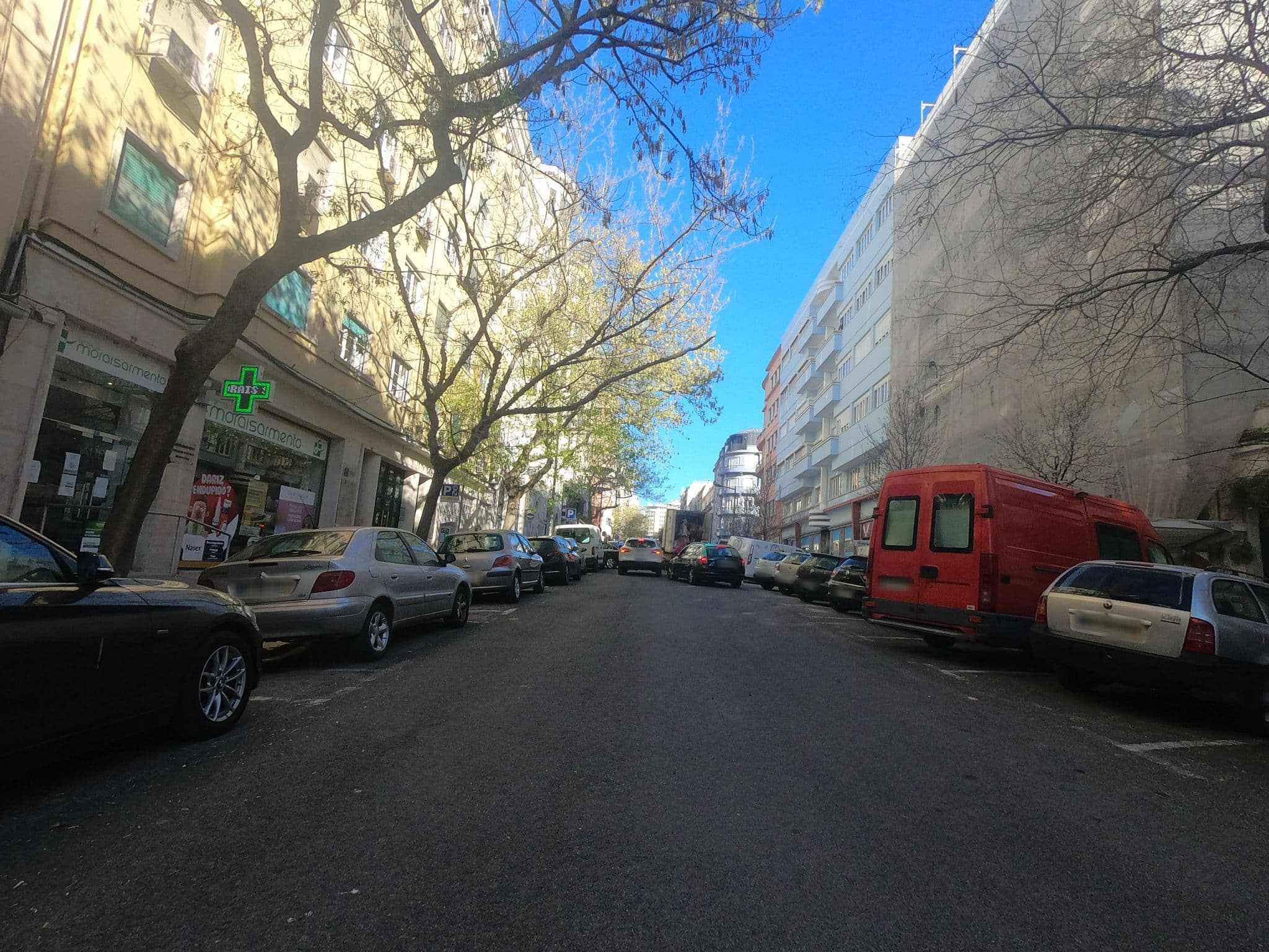 Street view near Restaurnt, Lisbon — © filohipo (CC BY-SA · Mapillary)
