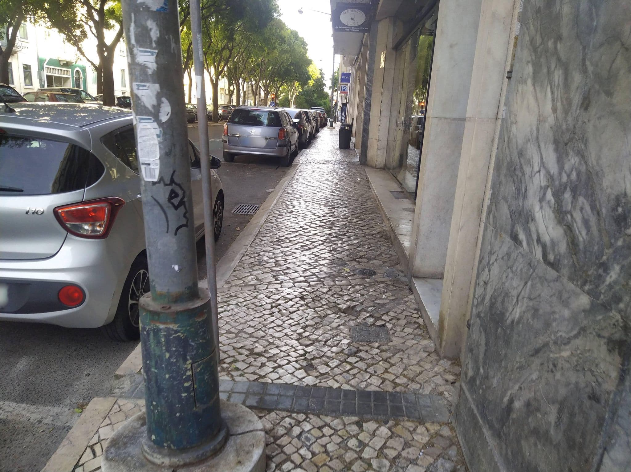 Street view near Residential Lord, São Jorge de Arroios — © luisjfvieira (CC BY-SA · Mapillary)