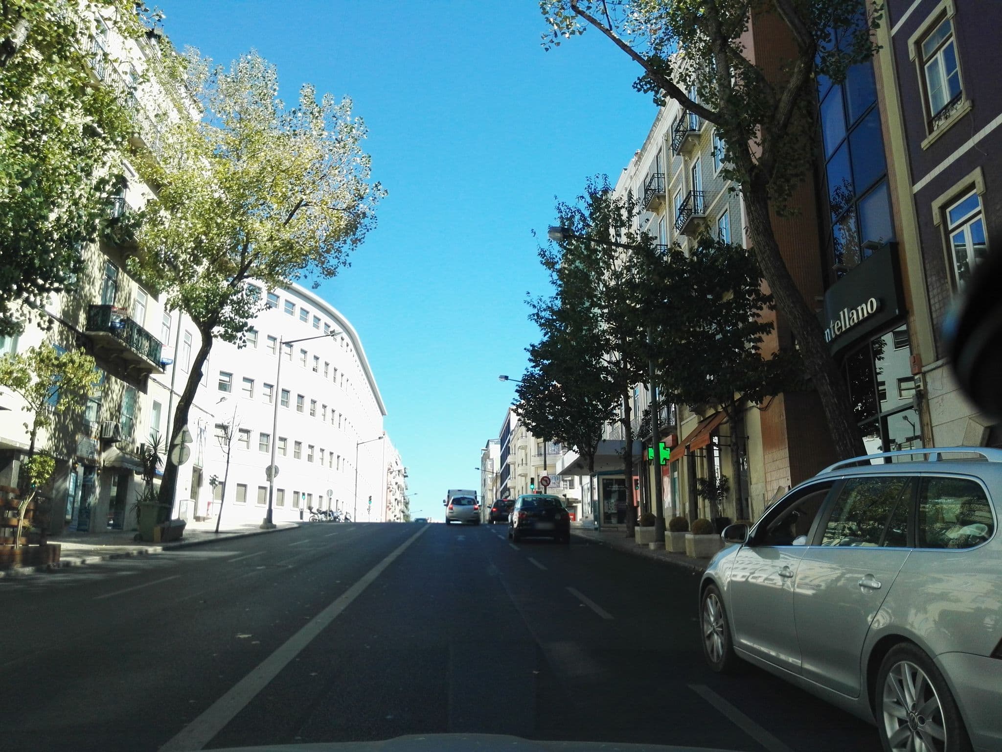 Street view near Via Latina, São Jorge de Arroios — © filipegraciosa (CC BY-SA · Mapillary)