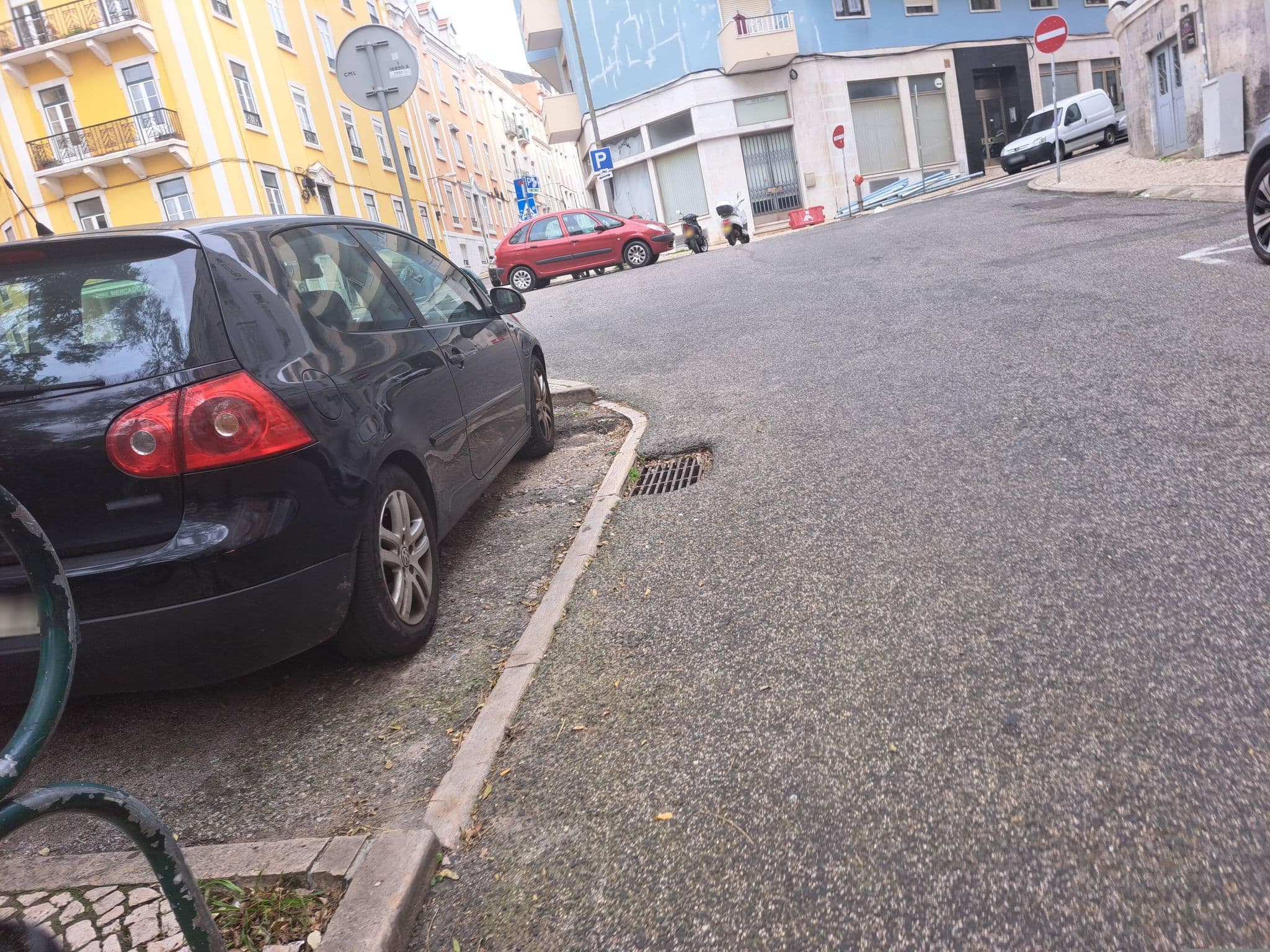 Street view near My Place - Lisbon Lounge Suite, São Jorge de Arroios — © beer119 (CC BY-SA · Mapillary)