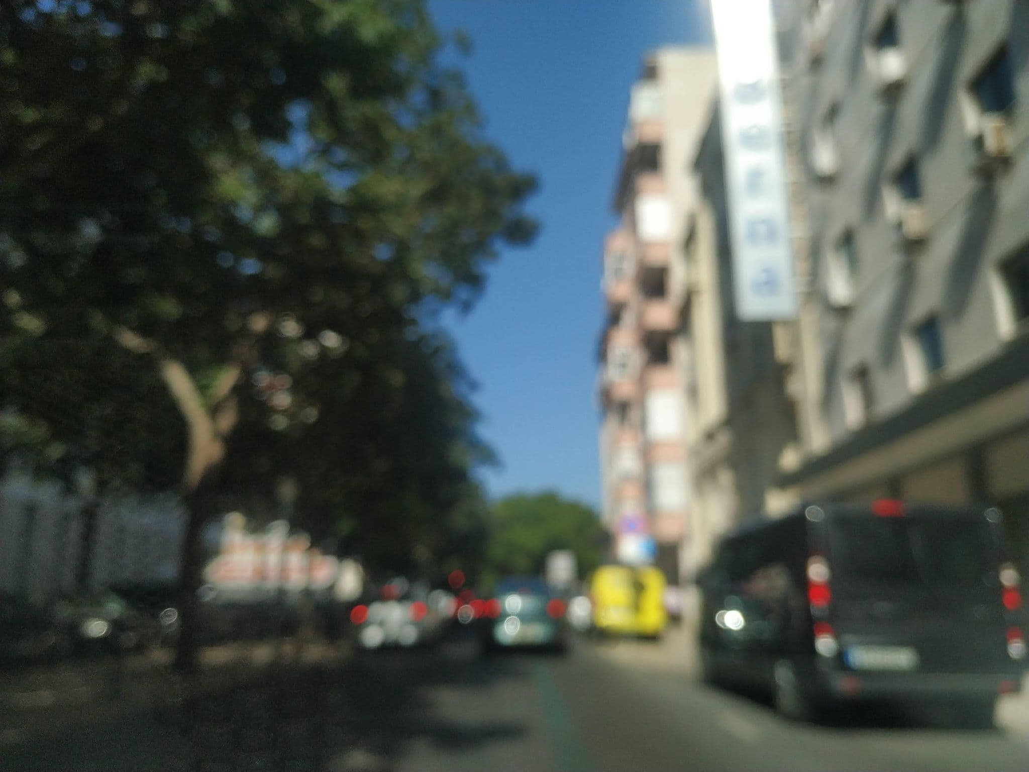 Street view near Stay With Me Hostel, Campo Pequeno — © filohipo (CC BY-SA · Mapillary)