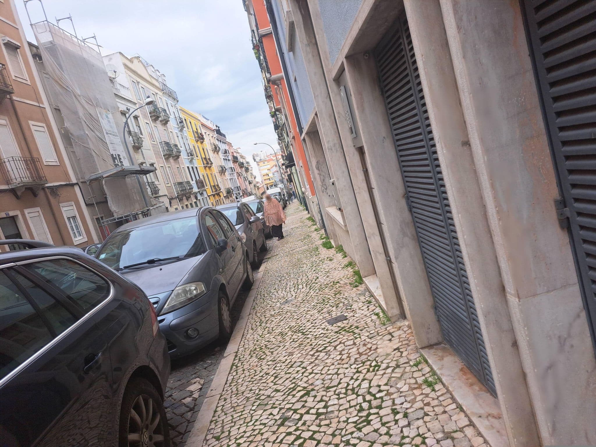 Street view near LxRoller Lisboa Central, São Jorge de Arroios — © beer119 (CC BY-SA · Mapillary)