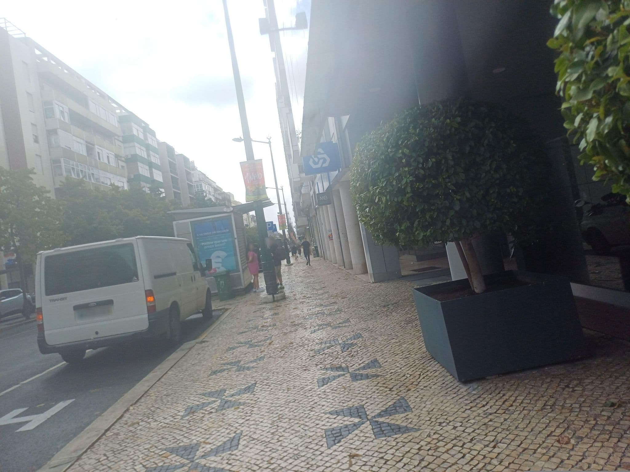 Street view near Ambiente hostel, São Jorge de Arroios — © beer119 (CC BY-SA · Mapillary)
