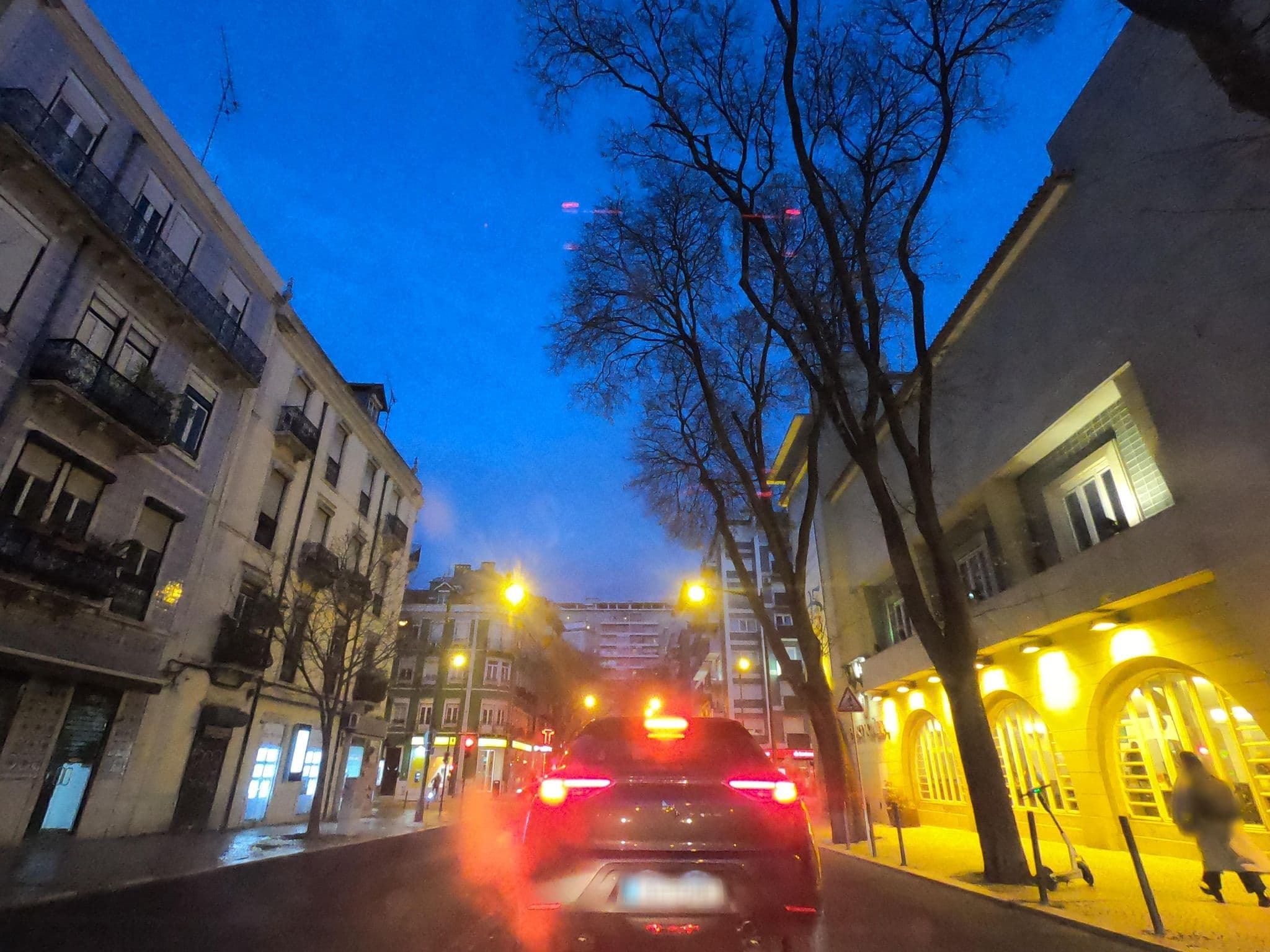 Street view near Hotel Chile, São Jorge de Arroios — © filohipo (CC BY-SA · Mapillary)
