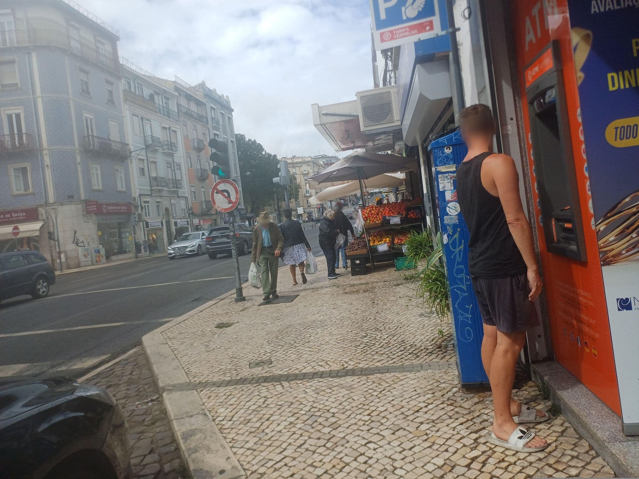 Street view near Waytostay, São Jorge de Arroios — © beer119 (CC BY-SA · Mapillary)