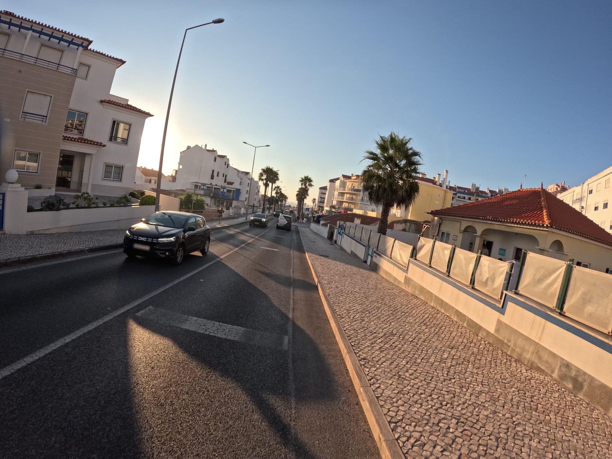 Street view near Surfer's Denn, Ericeira — © claudiop (CC BY-SA · Mapillary)