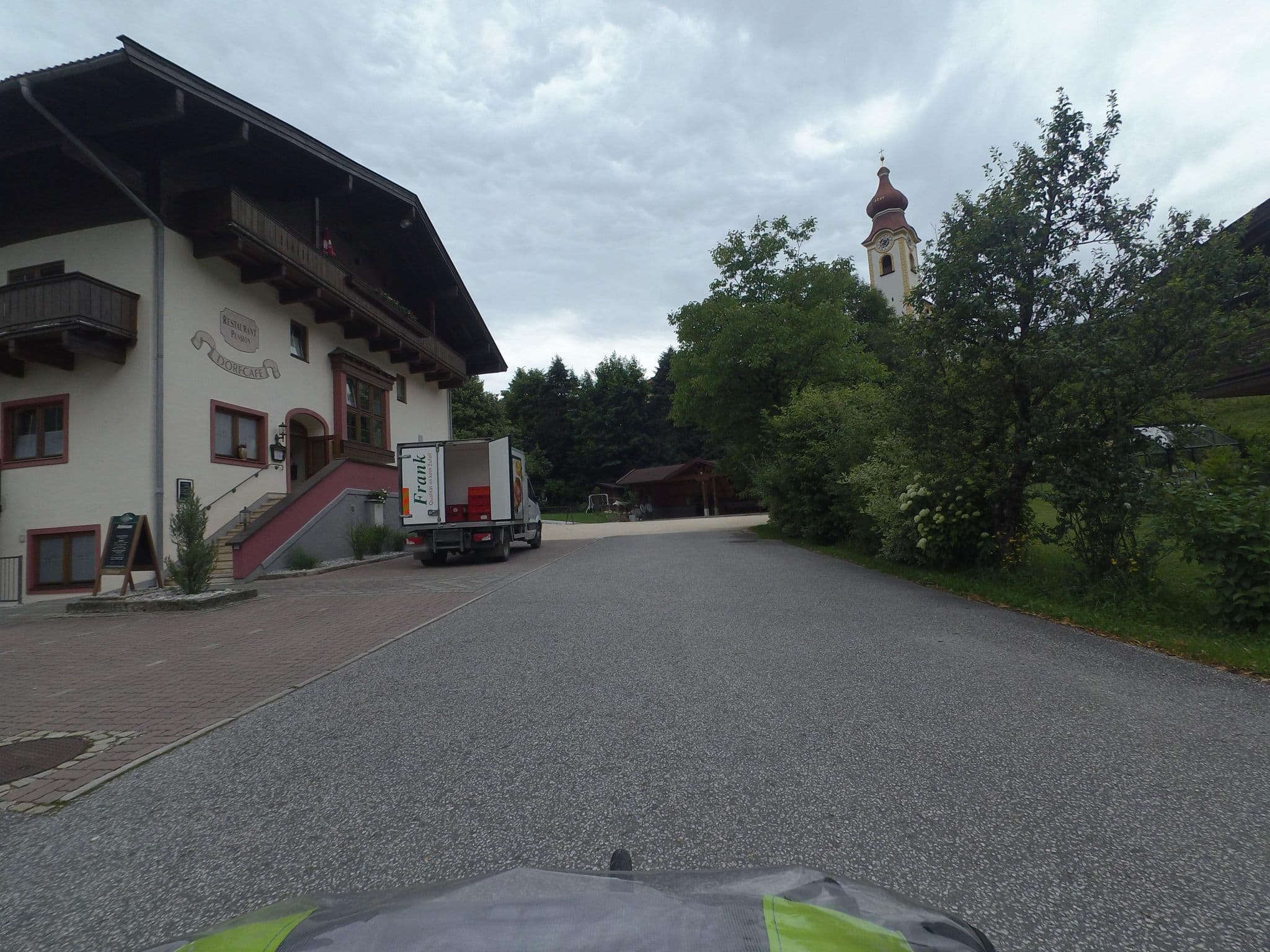 Street view near Dorfcafe Unken, Lofer — © schermy_at (CC BY-SA · Mapillary)