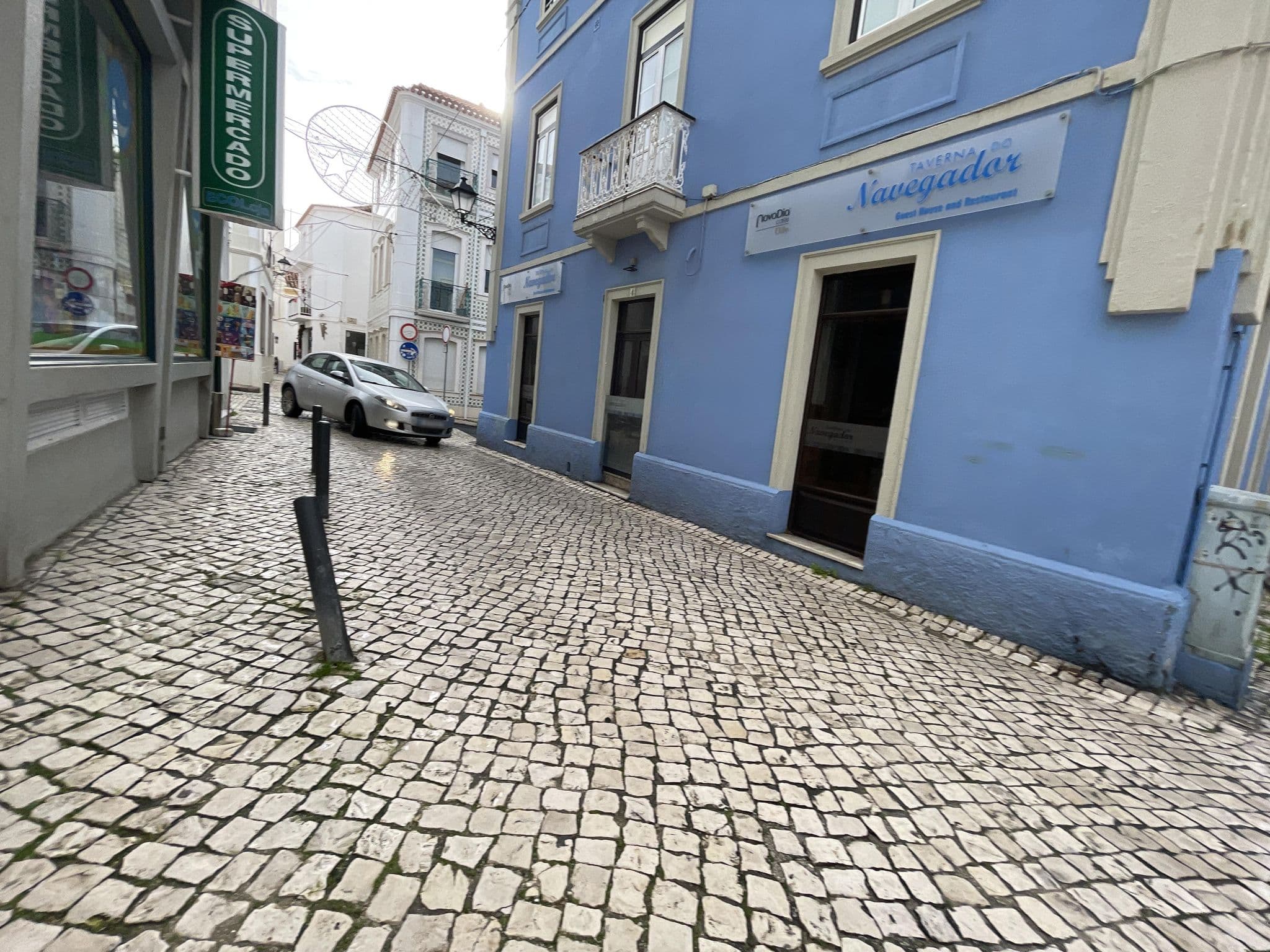 Street view near Hotel Magic Art, Nazaré — © egorka (CC BY-SA · Mapillary)