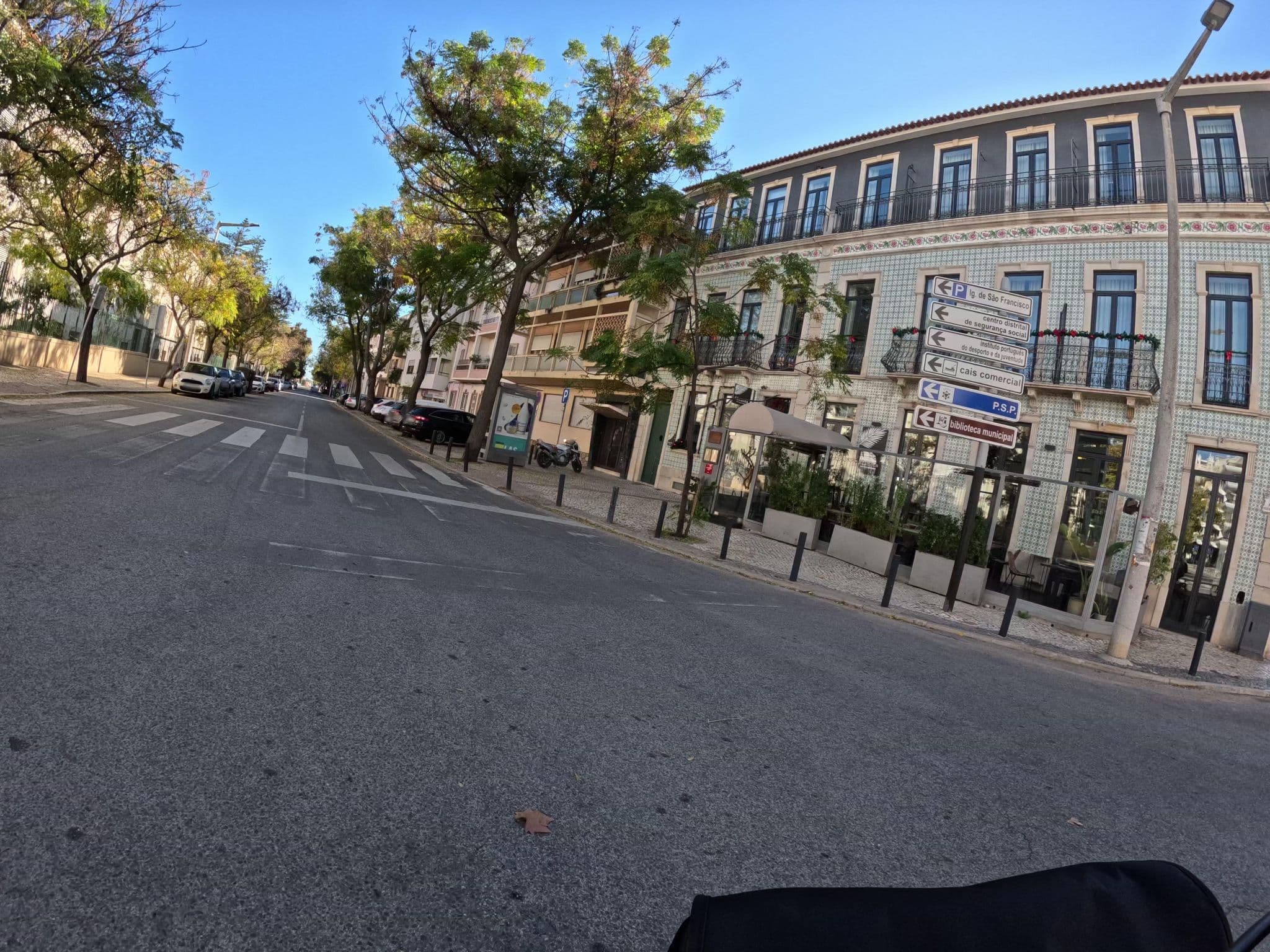 Street view near Alameda Exclusive Houses, Faro — © claudiop (CC BY-SA · Mapillary)