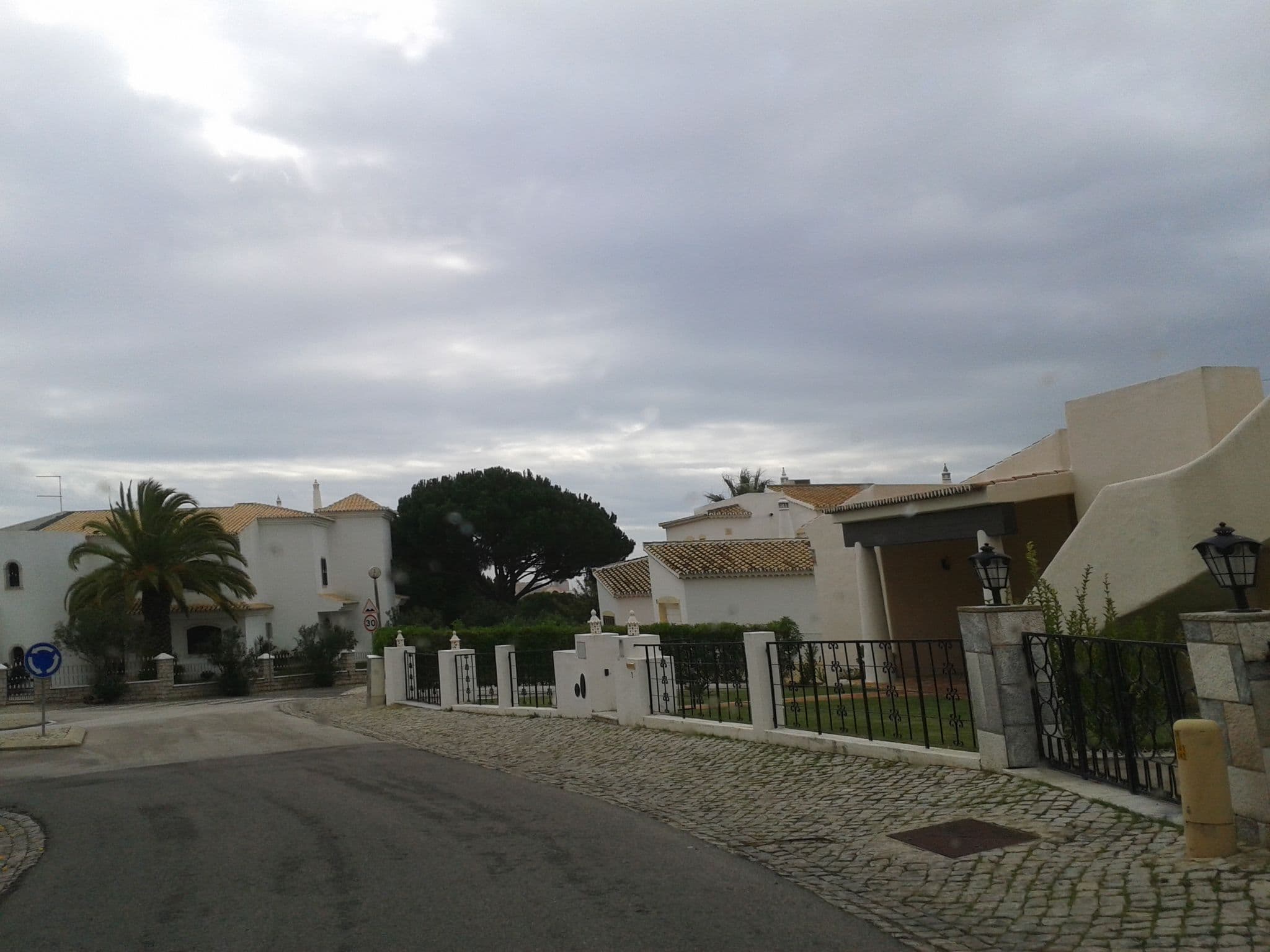 Street view near The Old Village by Village4U, Vilamoura — © rudolfmayer (CC BY-SA · Mapillary)