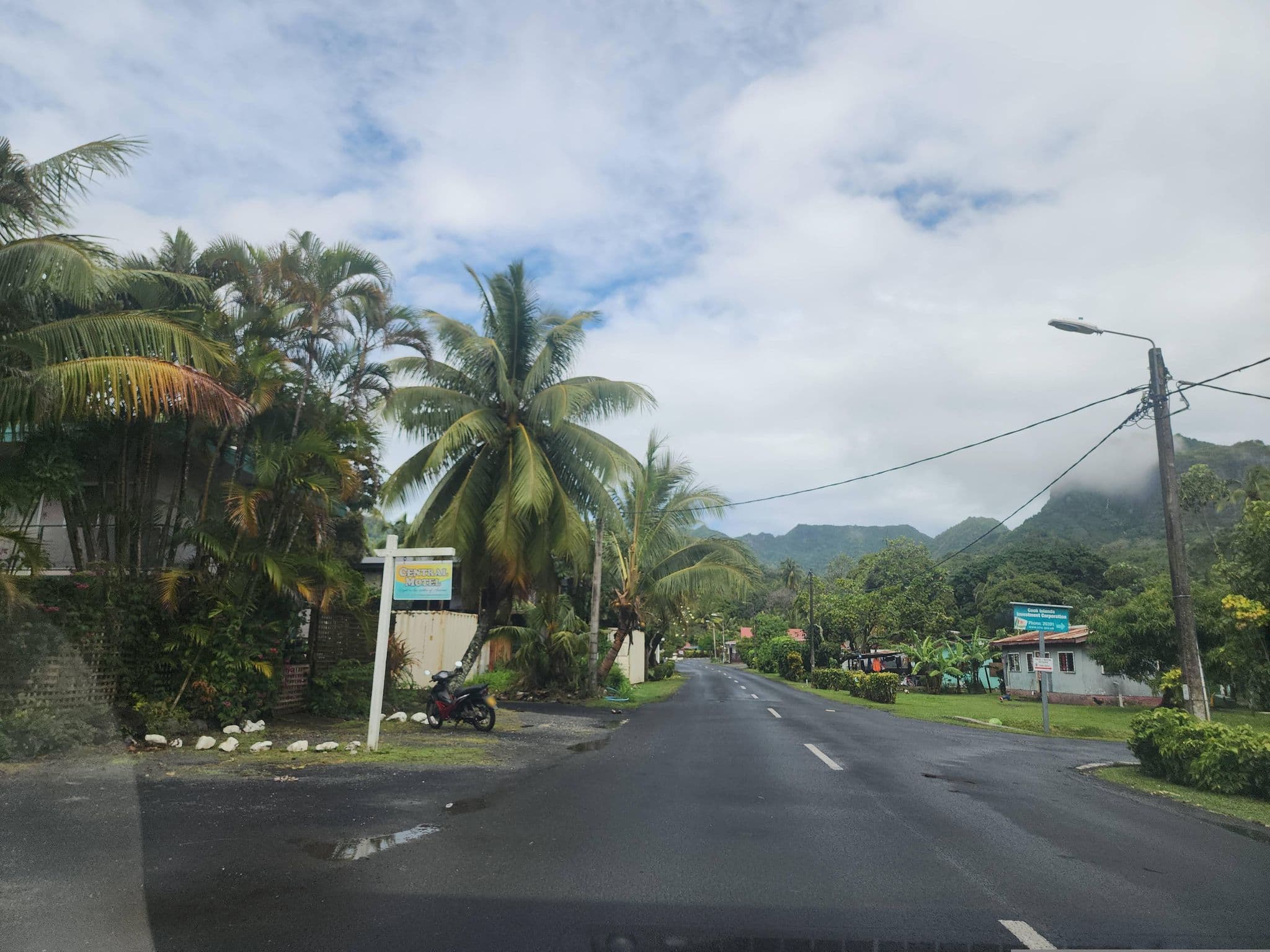 Street view near Central Motel, Avarua — © jthnz (CC BY-SA · Mapillary)