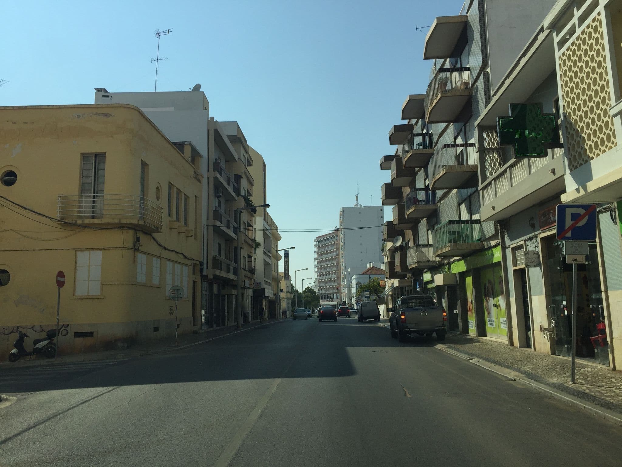Street view near condado, Faro — © ptmap (CC BY-SA · Mapillary)
