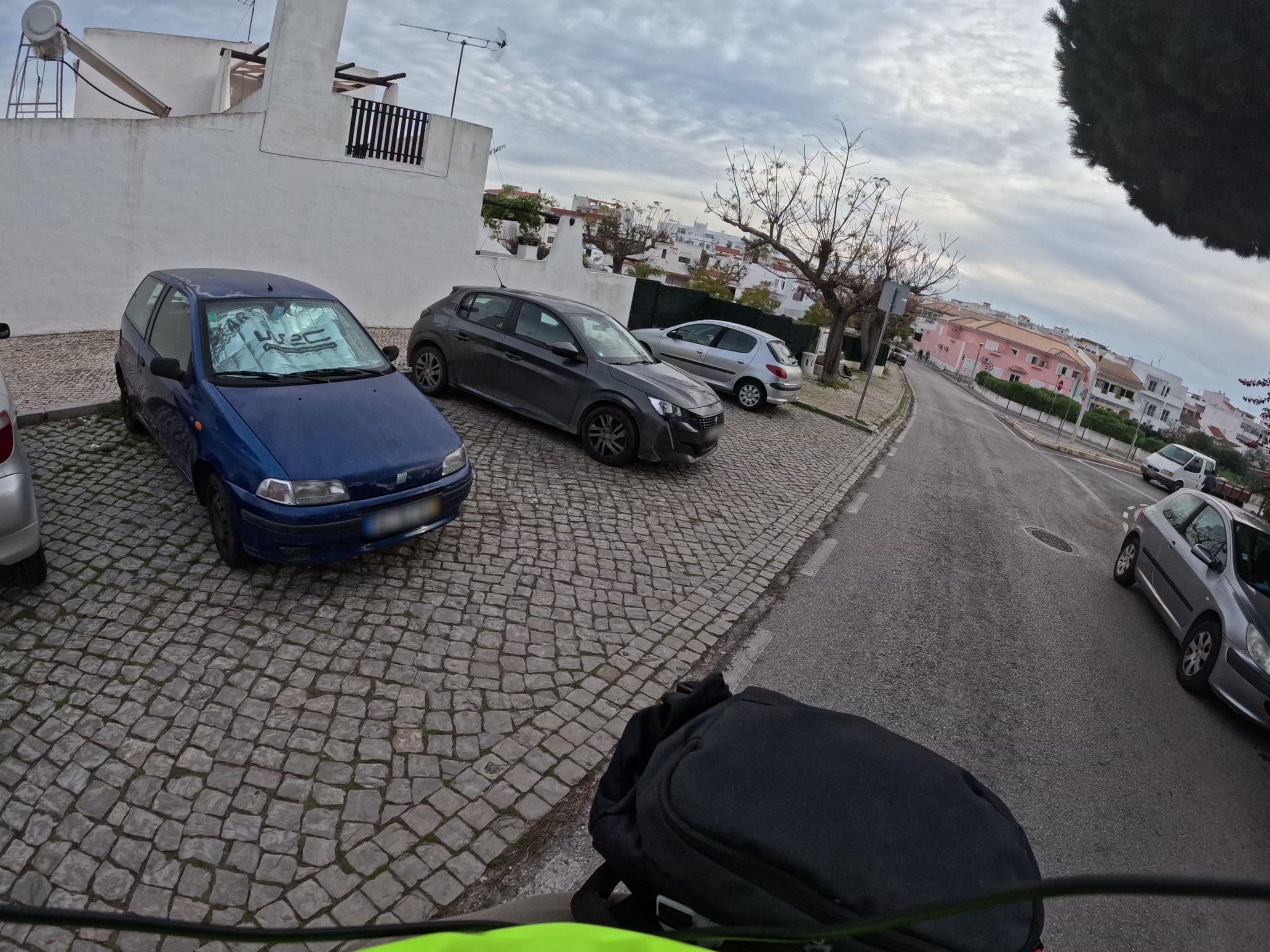 Street view near Verde Pino, Quarteira — © claudiop (CC BY-SA · Mapillary)