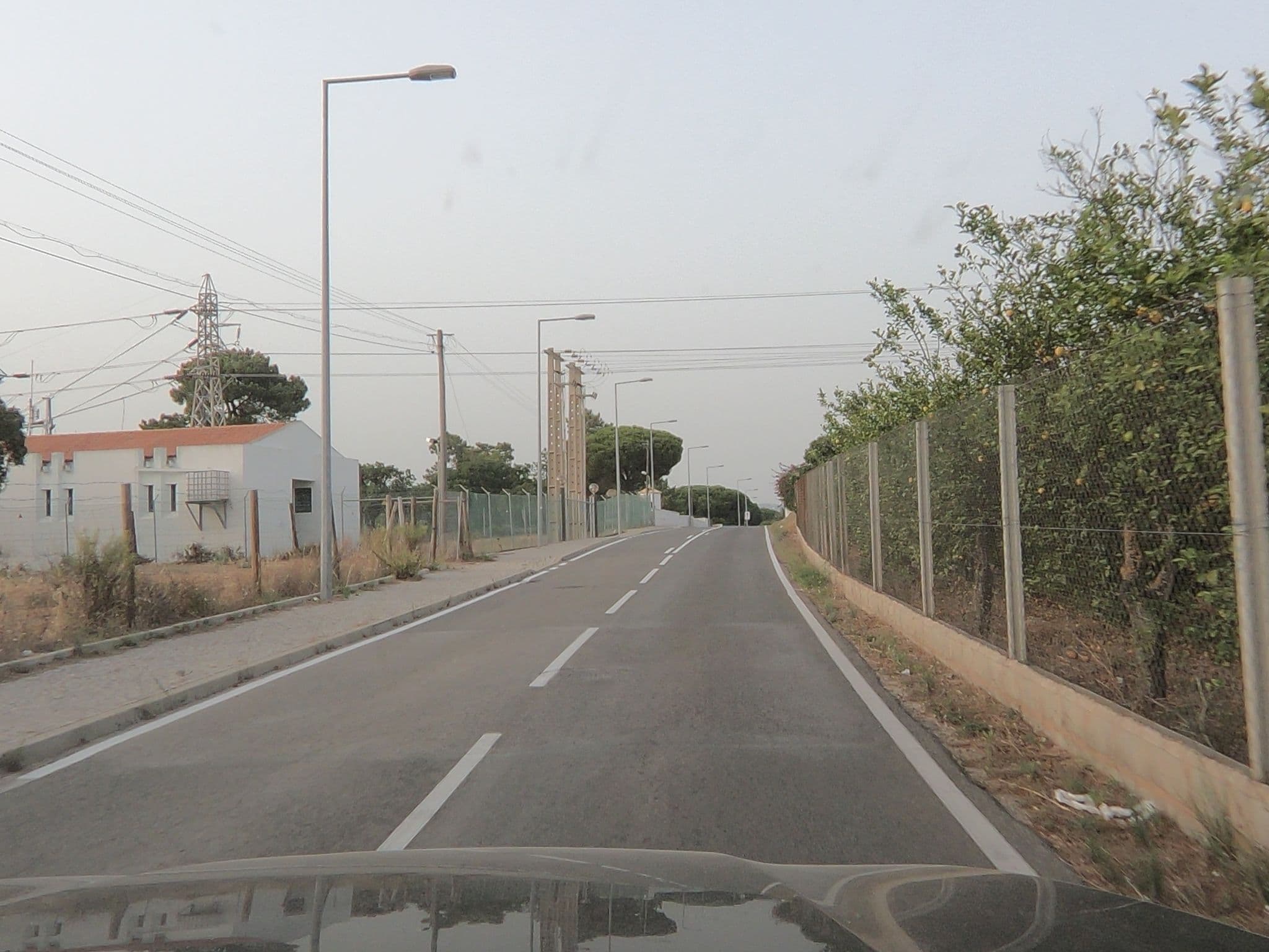 Street view near Hotel des pins, Quarteira — © sanjorgepinho (CC BY-SA · Mapillary)