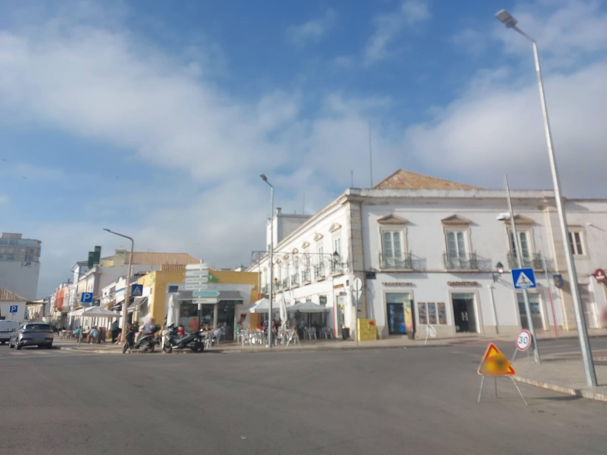 Street view near Hotel Faro, Faro — © 5rmft (CC BY-SA · Mapillary)