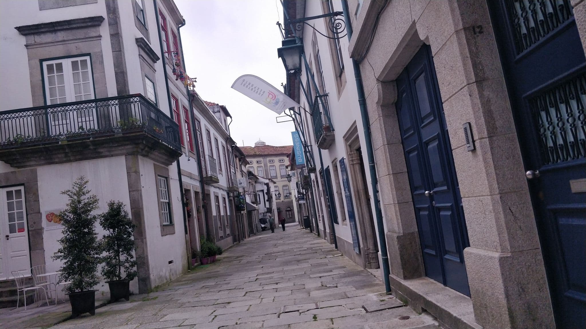Street view near Maça De Eva, Viana do Castelo — © jpcosteira (CC BY-SA · Mapillary)