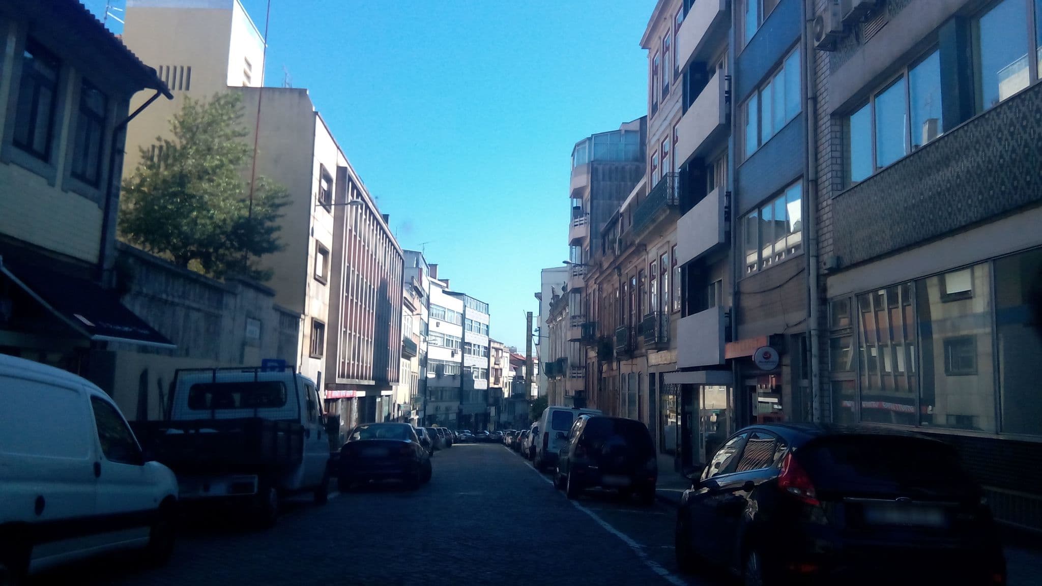 Street view near Linden's House, Porto — © nunogand (CC BY-SA · Mapillary)