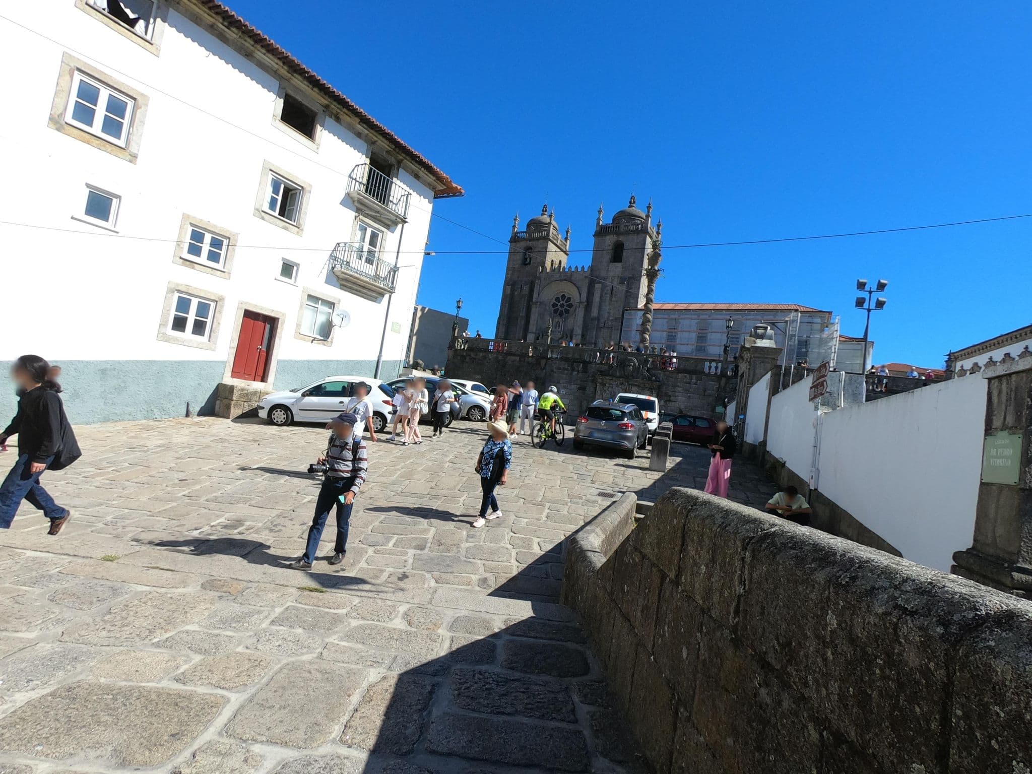 Street view near Oporto Street Aldas, Porto — © filohipo (CC BY-SA · Mapillary)