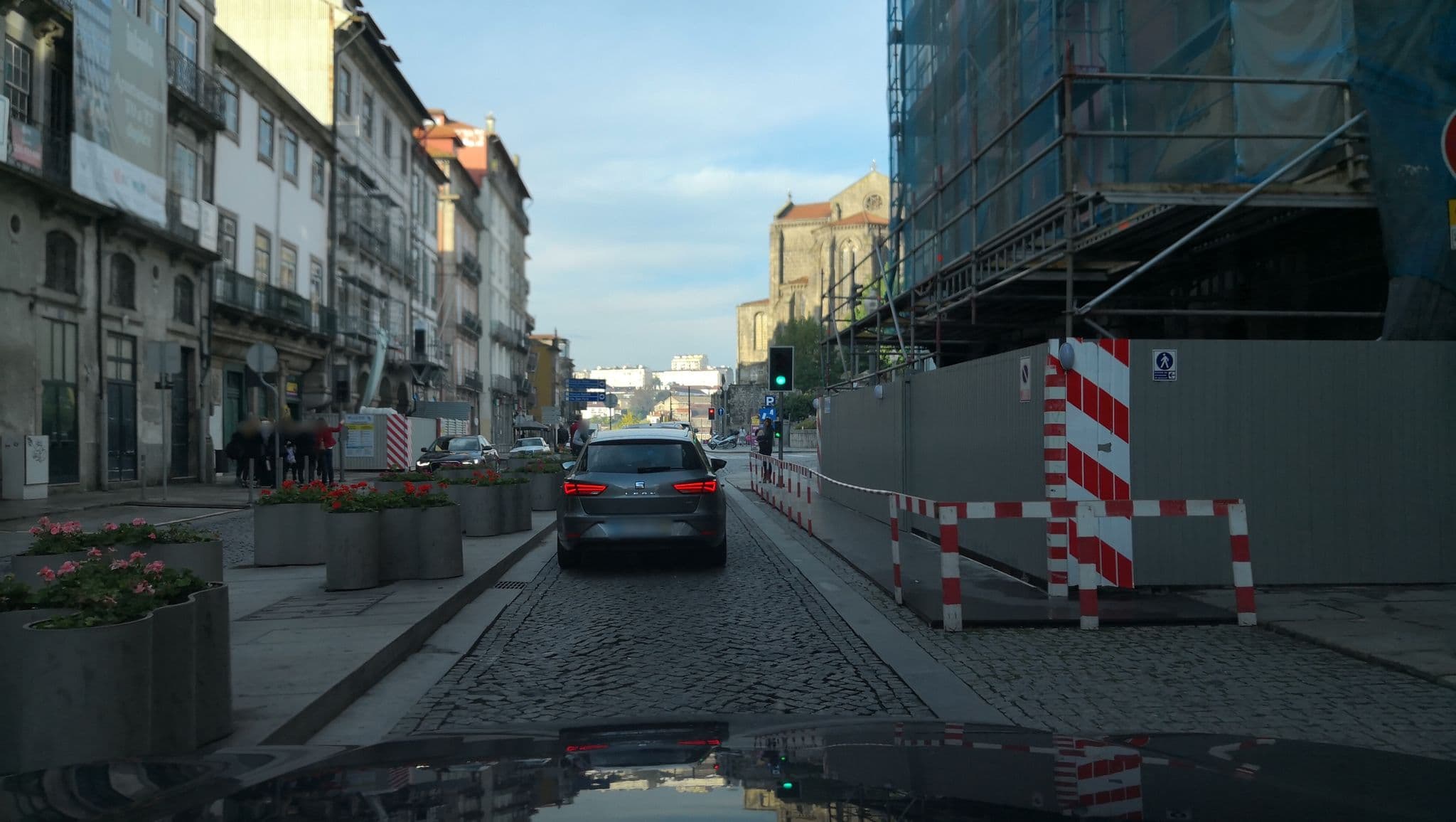 Street view near The House Ribeira Hotel, Porto — © sanjorgepinho (CC BY-SA · Mapillary)