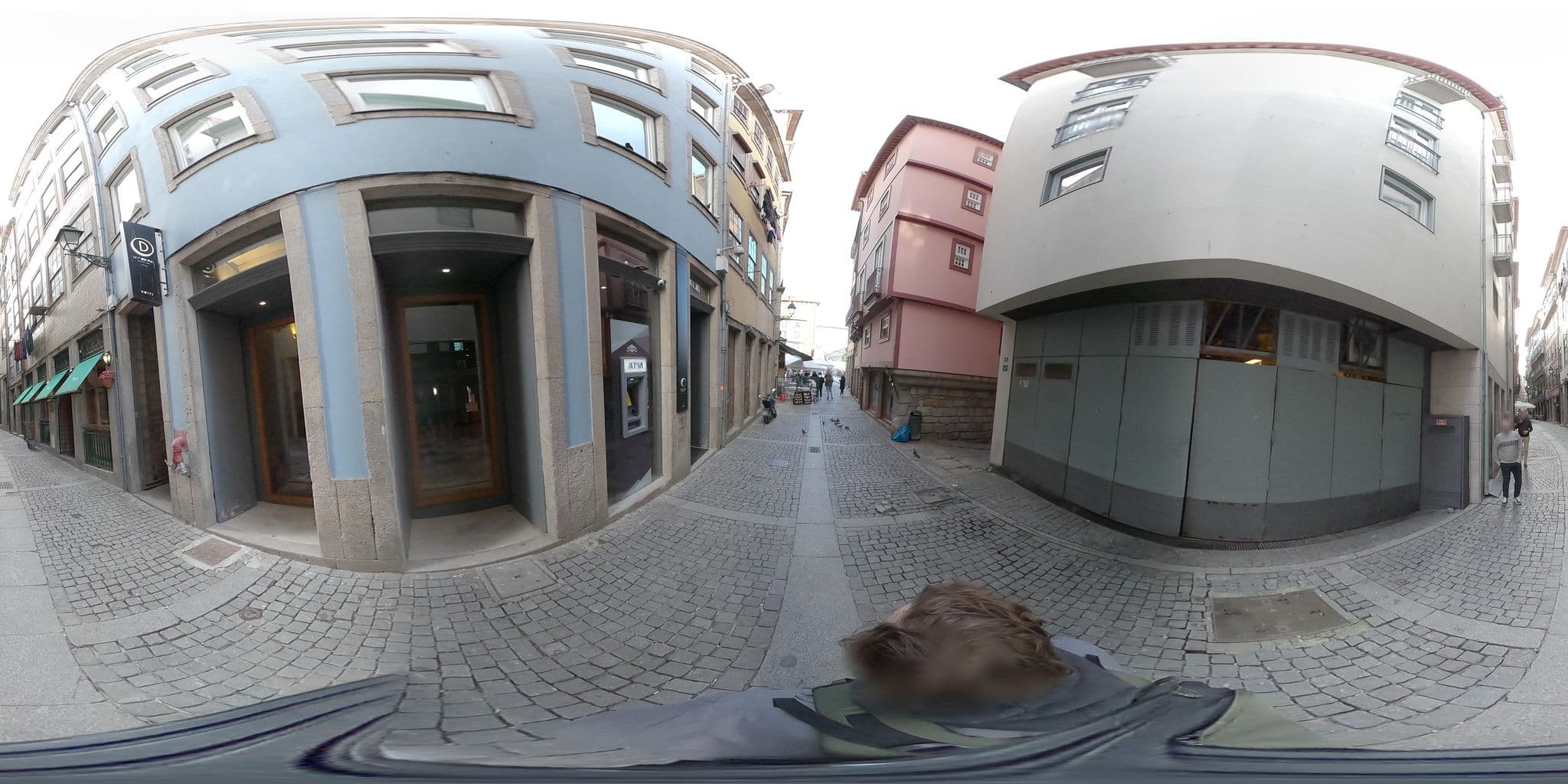 Street view near Oca Ribeira Do Porto, Porto — © skfd (CC BY-SA · Mapillary)