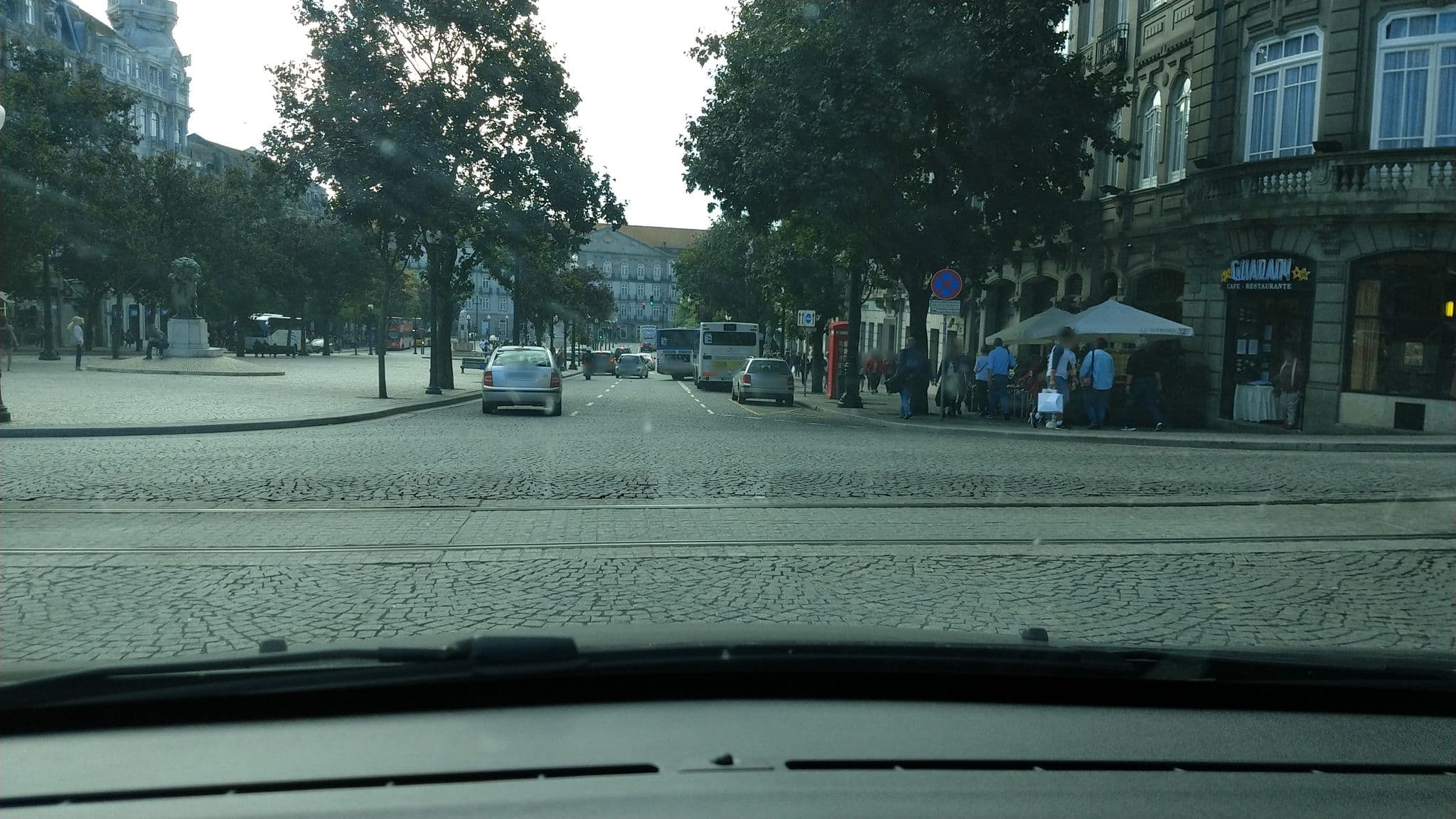 Street view near Residencial dos Aliados, Porto — © asimonelli (CC BY-SA · Mapillary)