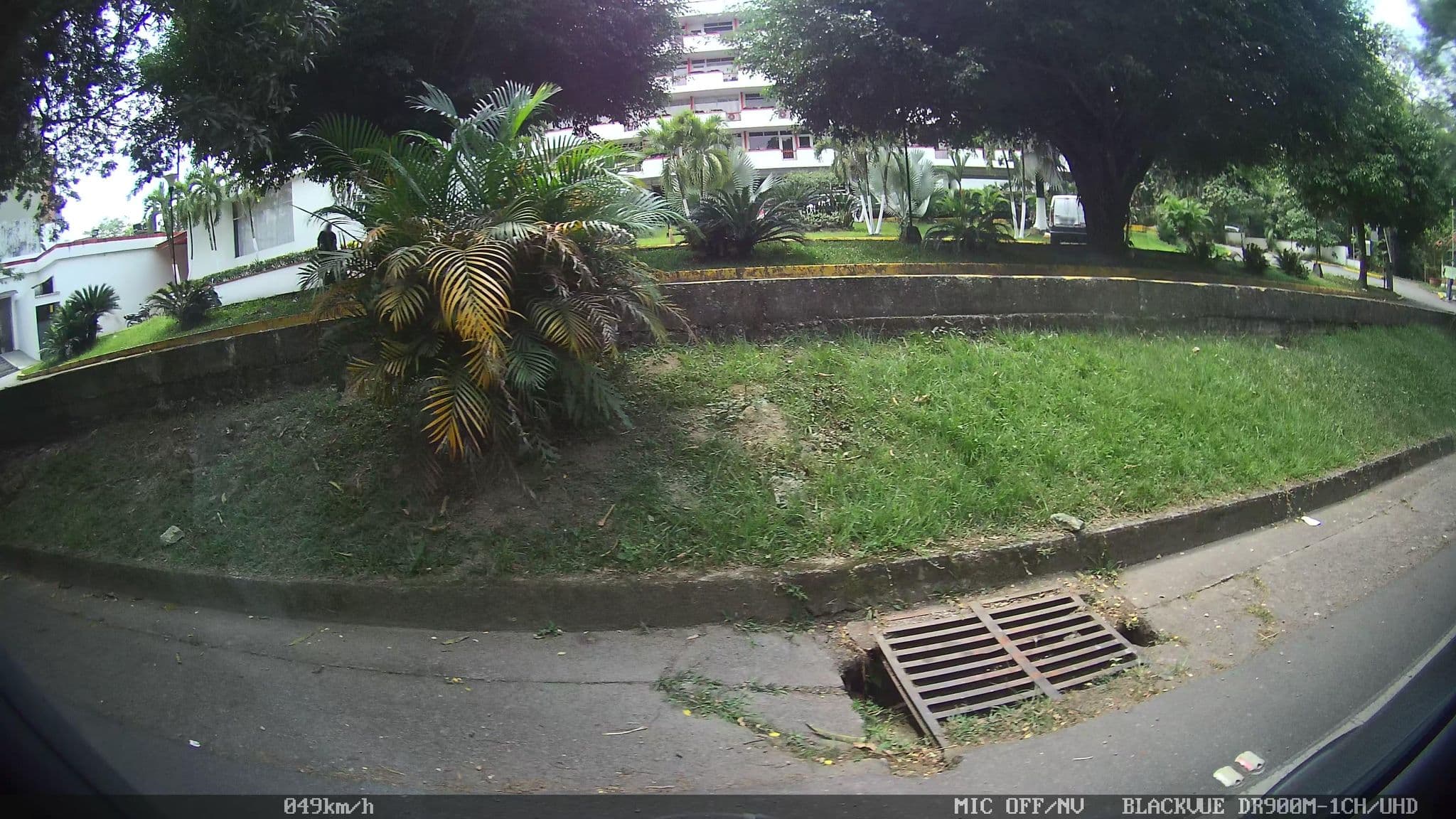 Street view near Hotel del Llano, Villavicencio — © kaart_2 (CC BY-SA · Mapillary)