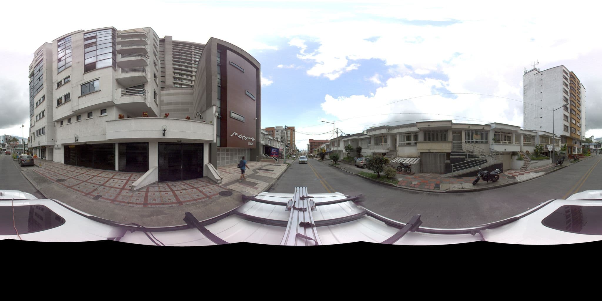 Street view near Allure Mokawa Plaza, Armenia — © sarahantos (CC BY-SA · Mapillary)