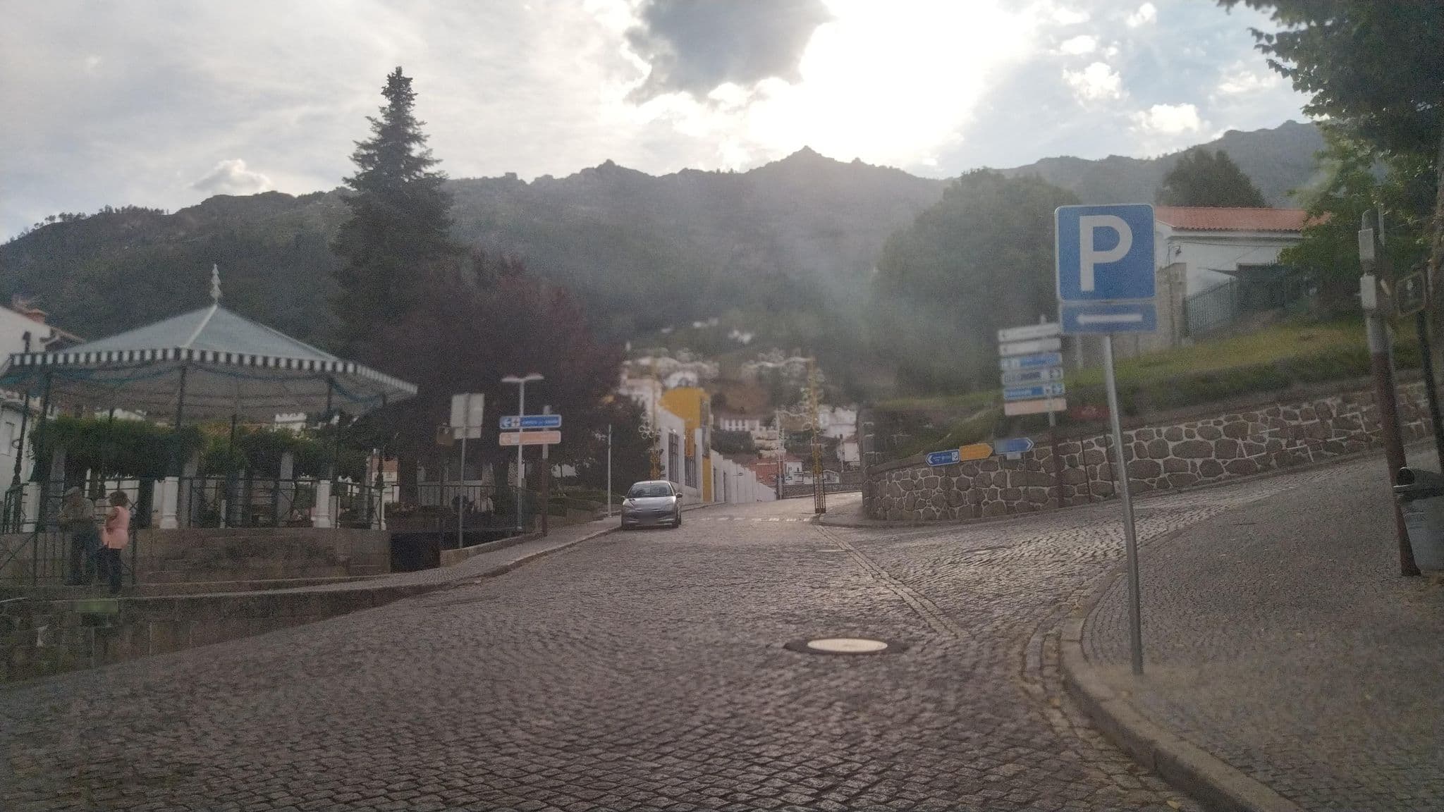 Street view near INATEL Manteigas, Manteigas — © fmendes (CC BY-SA · Mapillary)