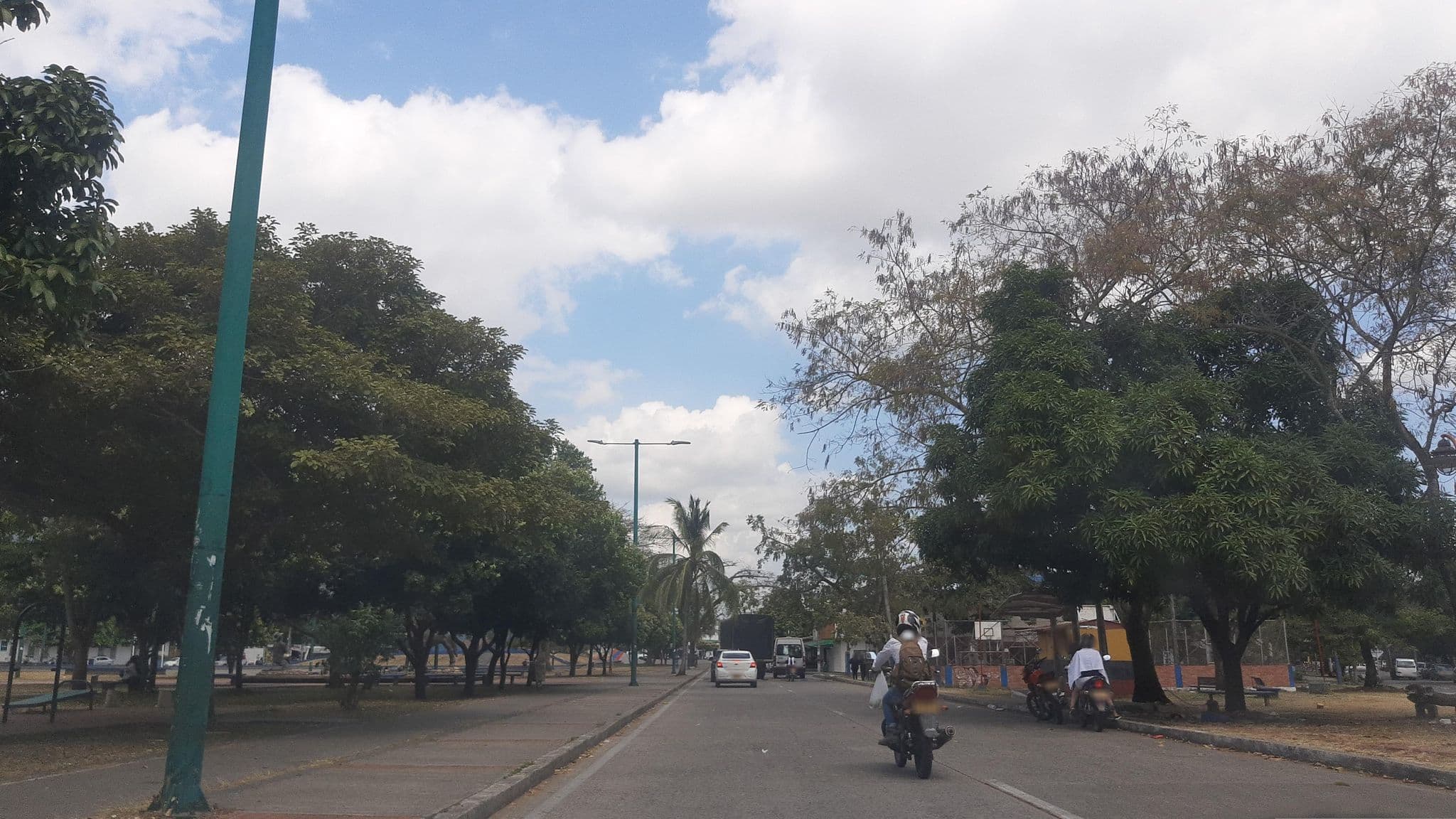 Street view near Imperial Park, Yopal