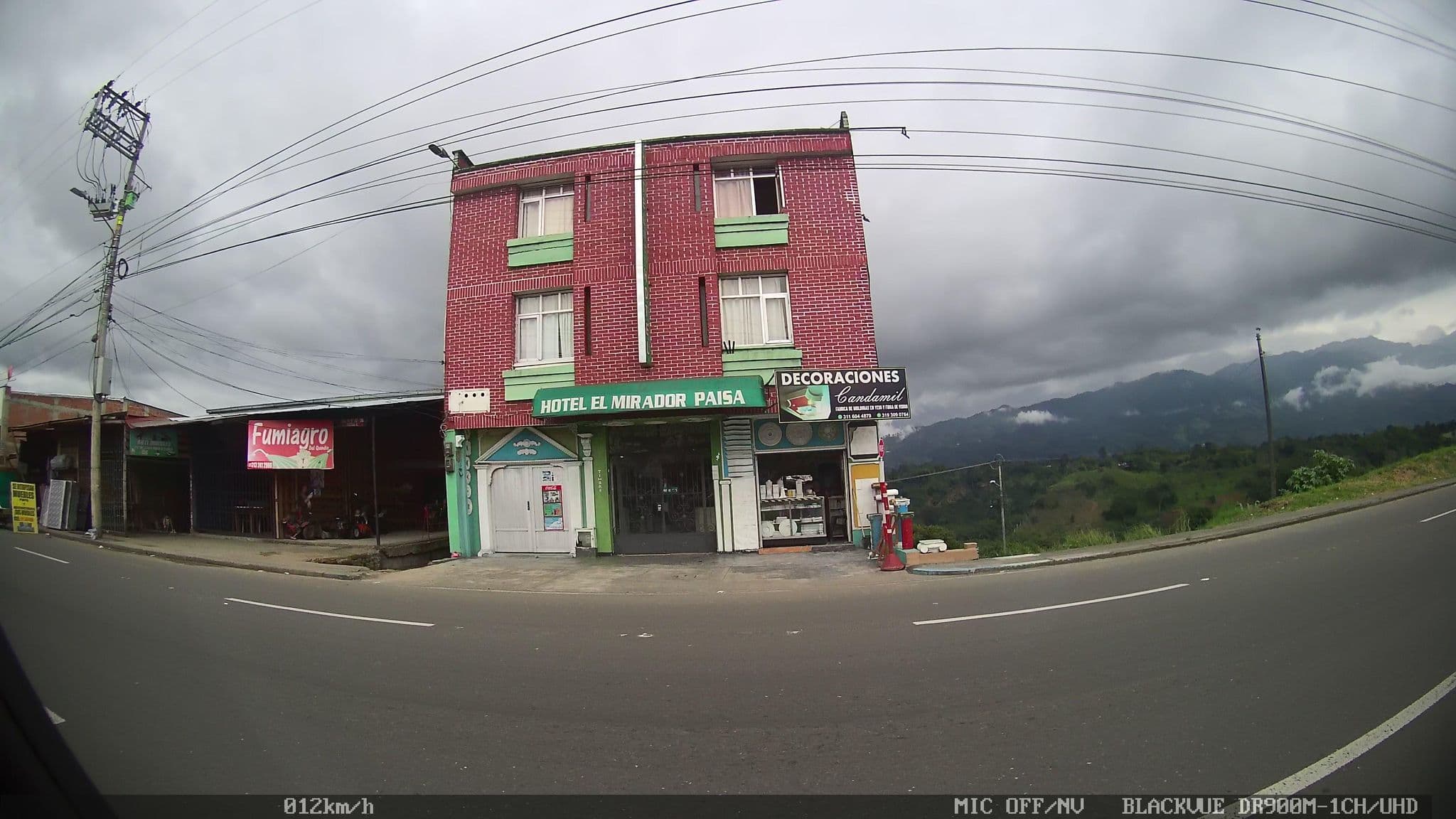 Street view near El Mirador Paisa, Armenia — © kaart_2 (CC BY-SA · Mapillary)