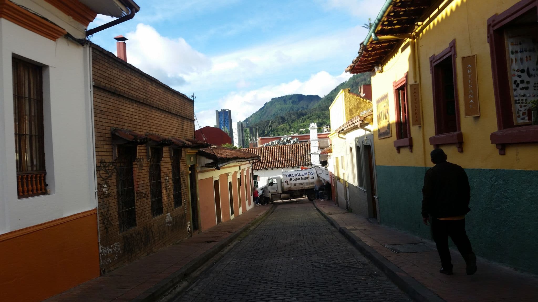 Street view near Masaya Hostel, Bogotá — © ejegg (CC BY-SA · Mapillary)